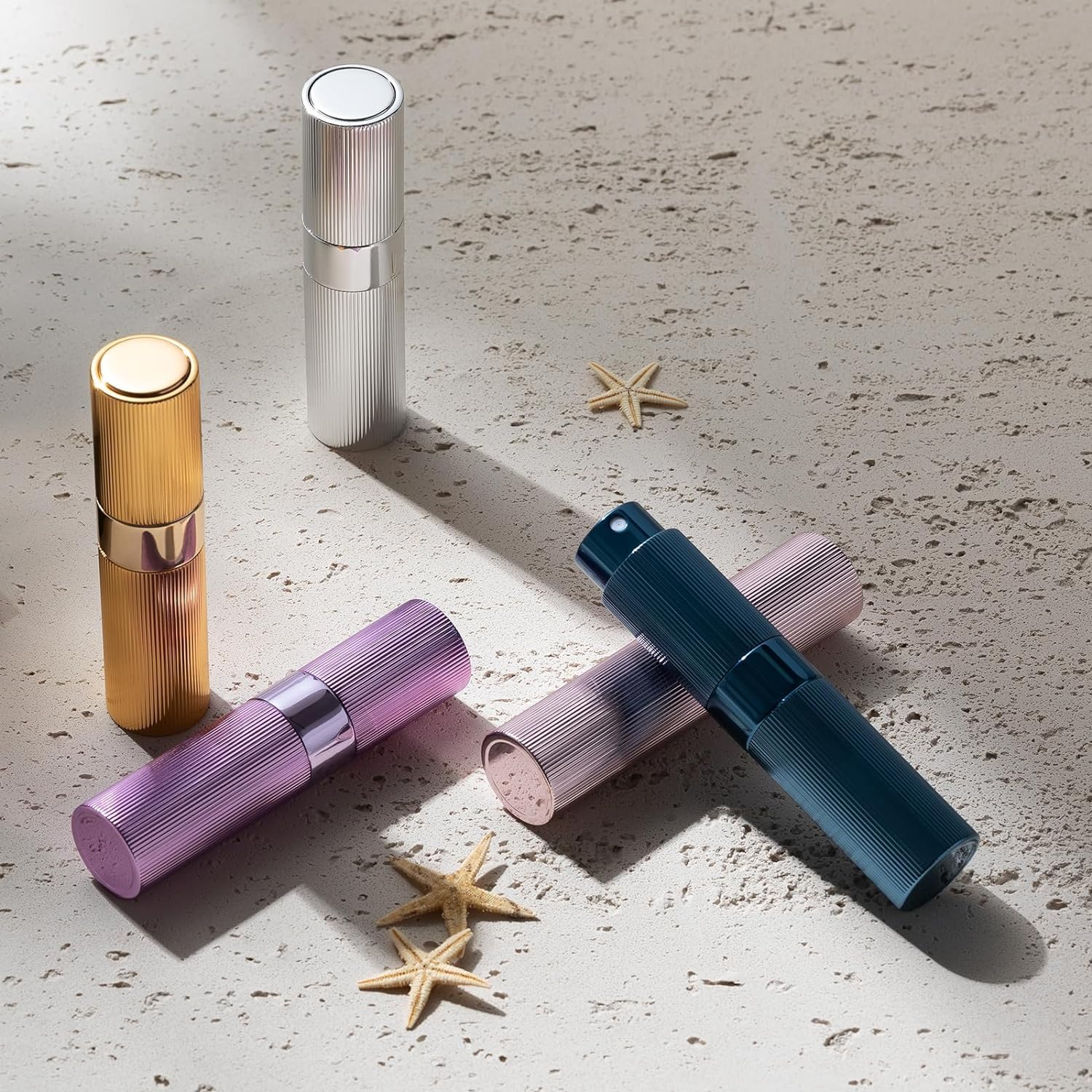 Toureal Atomizer do Perfum 8 ml, 3 Sztuki Aluminiowy Podróżny Pojemnik na Perfumy, Mini Butelka z Rozpylaczem do Torebki, Kosmetyczki i Podróży, Czarny Niebieski Srebrny