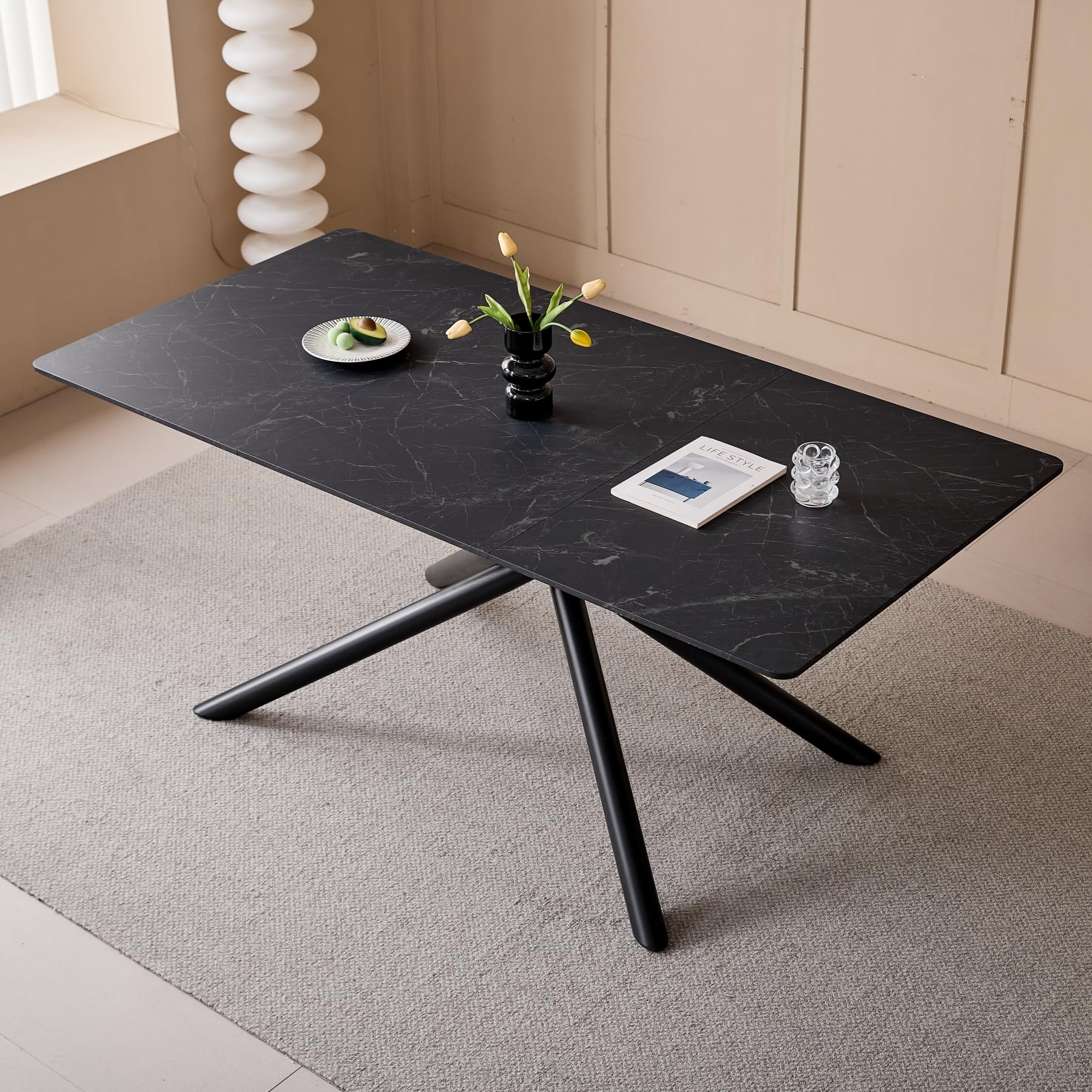 Tavolo da pranzo rettangolare, tavolo da cucina moderno, piano in MDF giuntato 180x90cm, gambe a croce in metallo, può ospitare 6-8 persone (imitazione marmo nero)