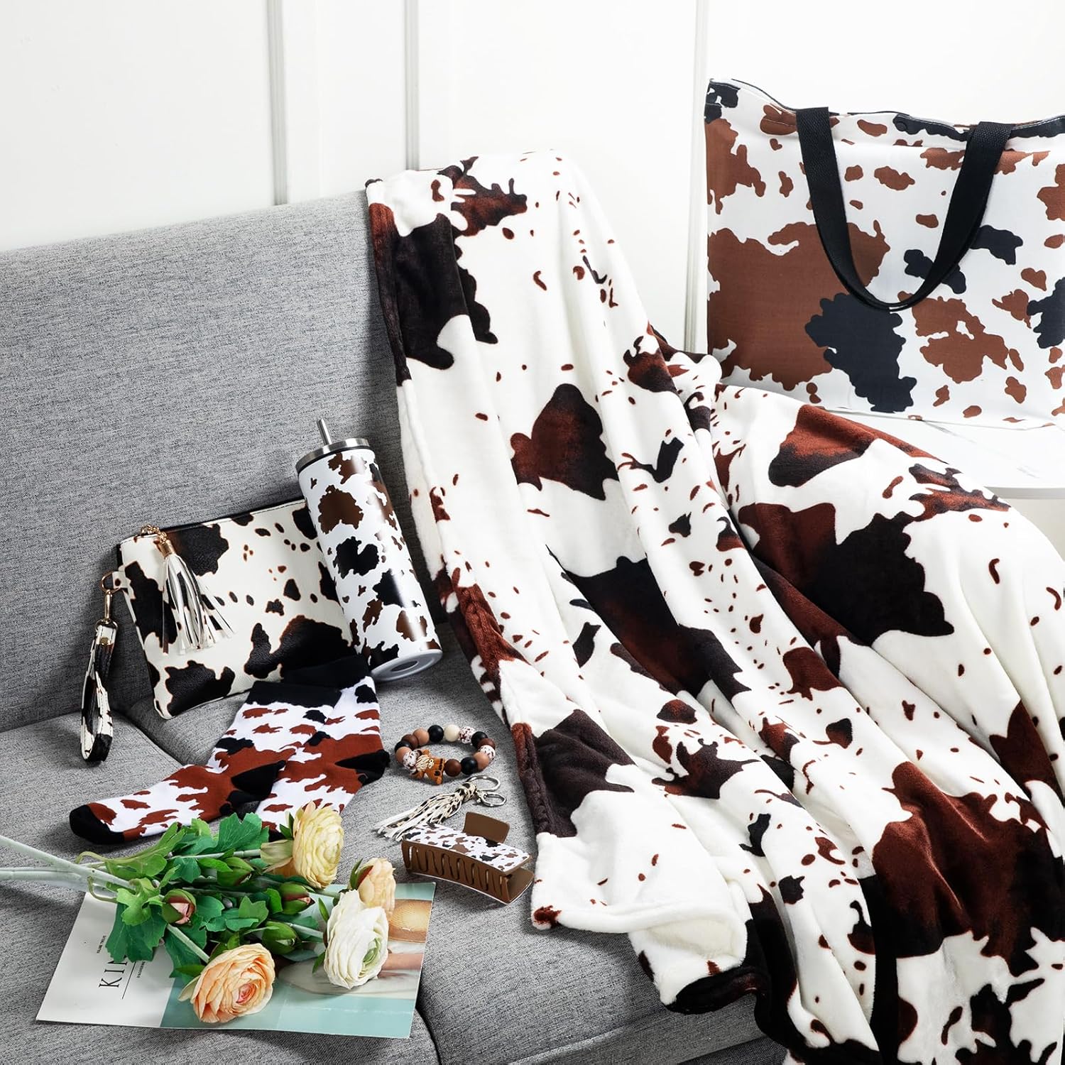 7 Pcs Valentines Galentines Cow Stuff Print Gift Set for Women: Tumbler Blanket Tote Bag Makeup Bag Keychain Bracelet Wristlet Hair Clip Socks for Western Holiday Birthday - Image 5