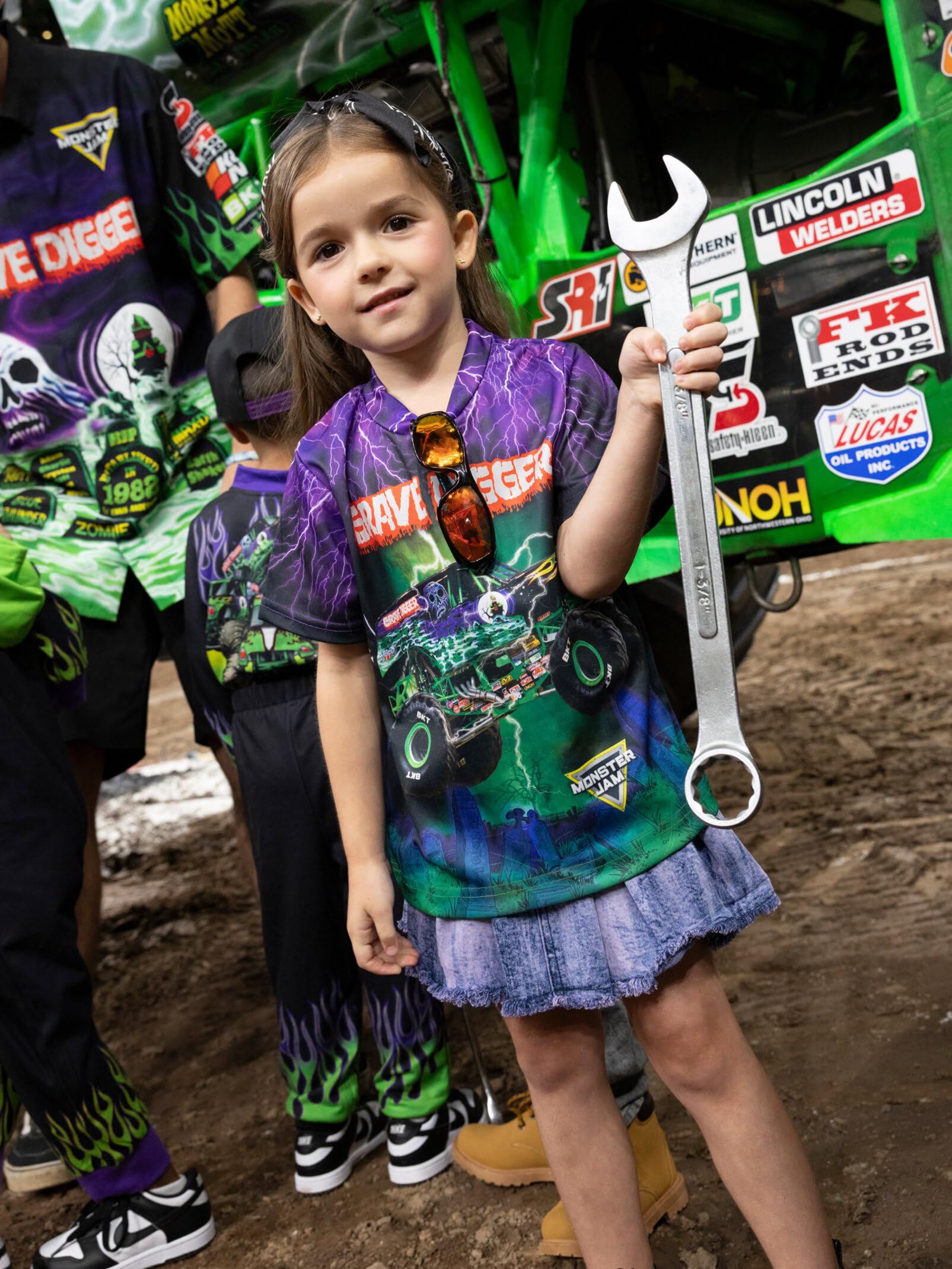 Monster Jam Maglietta per la famiglia abbinata da bambino a adulto, scavatrice di tomba El Toro, Loco, Megalodon