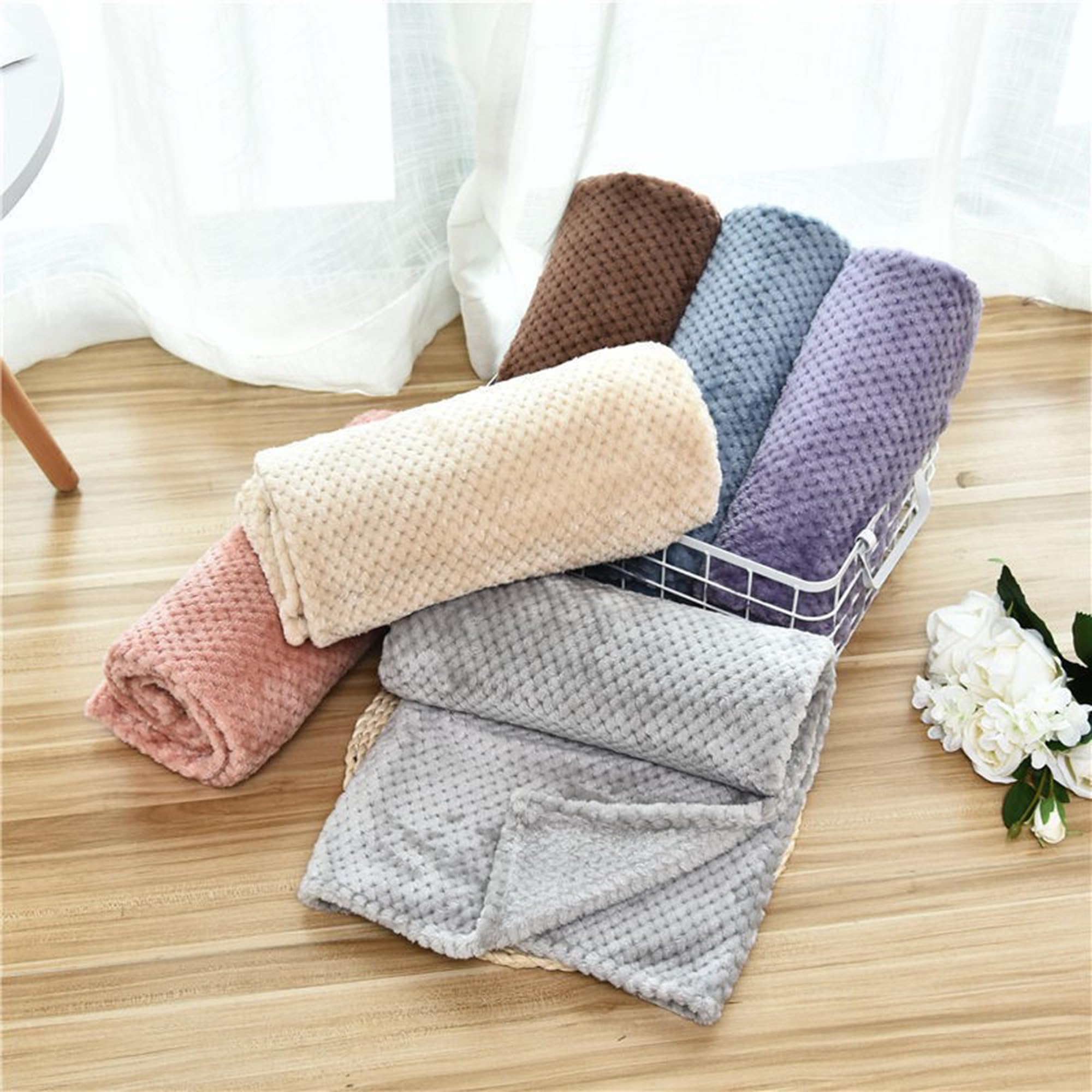 Lot de 2/4 couvertures douces pour chien et chat de petite et moyenne taille - Couvertures lavables pour canapé, lit, voiture - Couvertures pour animaux de compagnie (café, 4 pièces, 100 x 80