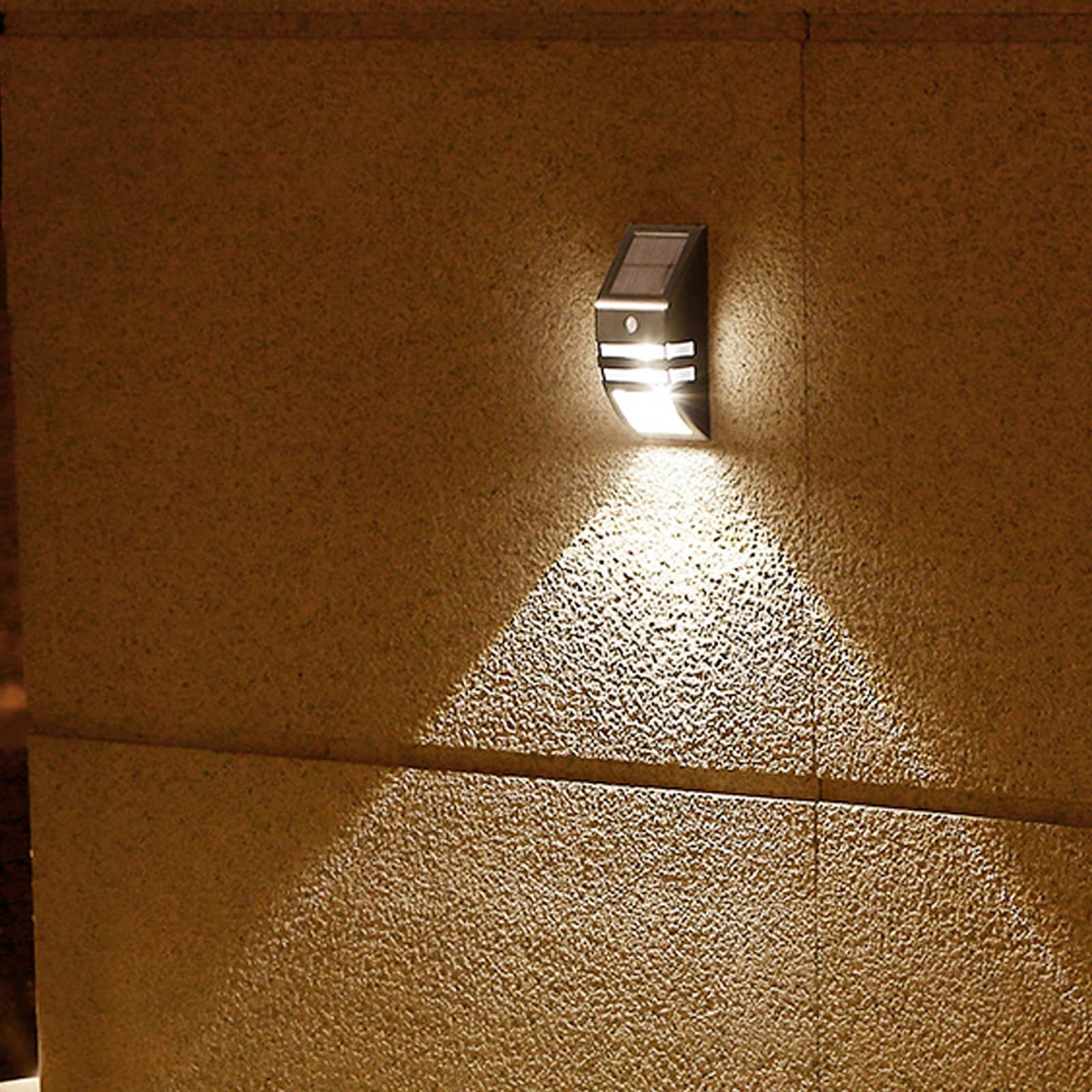 Lampada da Parete a LED Solare, alimentata a Batteria, con sensore di Movimento, Impermeabile IP65, Illuminazione Esterna dal Design Moderno per Cortile, vialetto e Giardino.