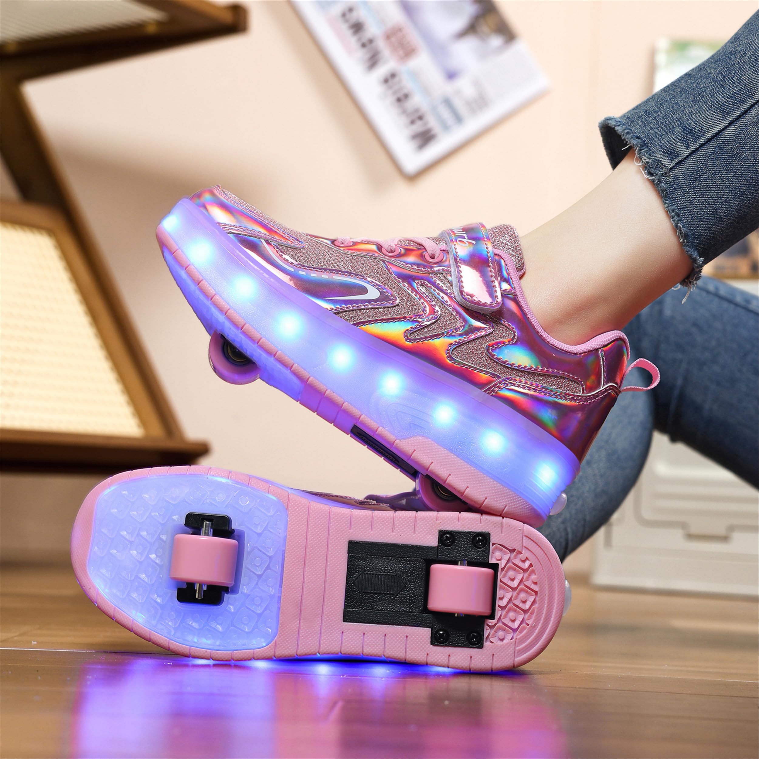 Garçon et Fille LED Lumières Clignotante Patins à roulettes,Unique Double Rétractables Roues Rechargeables,Skateboarding Shoes Outdoor Sports Gymnastique Sneakers
