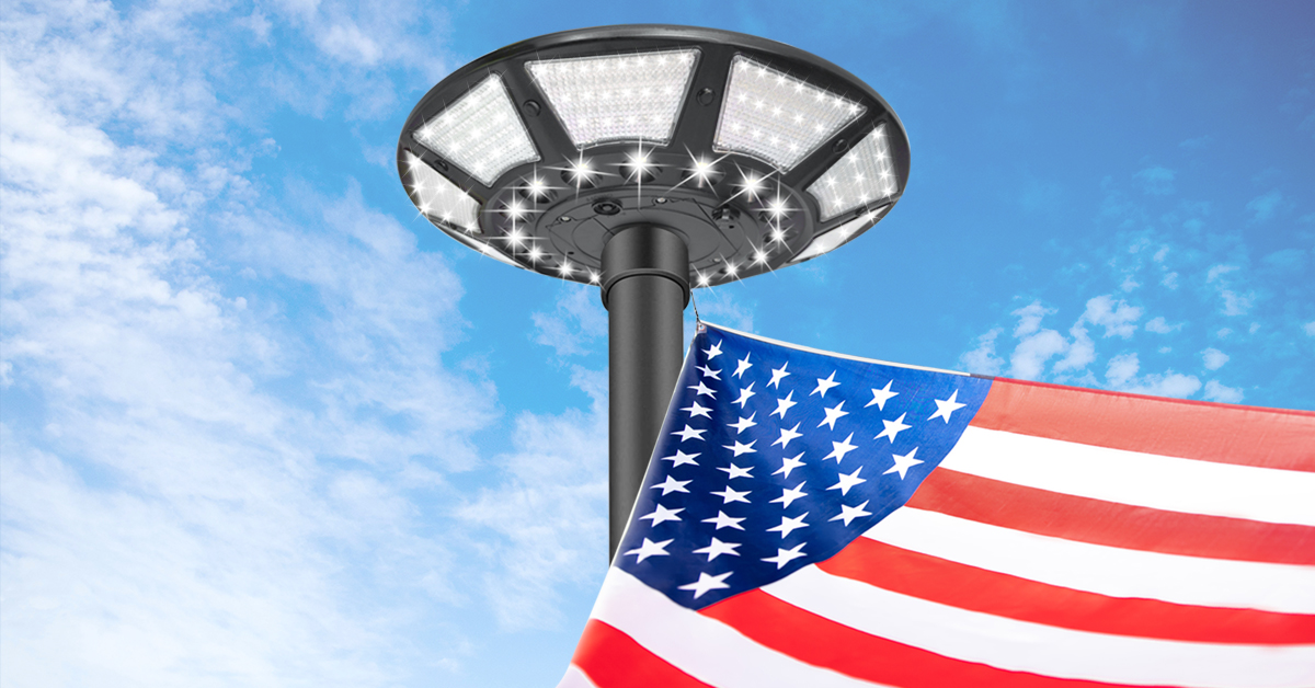 Luce Solare Per Bandiera 566 LED Con Batteria 12000 MAh - 9000 Lumen, Ricarica DC, Accensione Automatica, IP67, Per Aste 4.5-9m