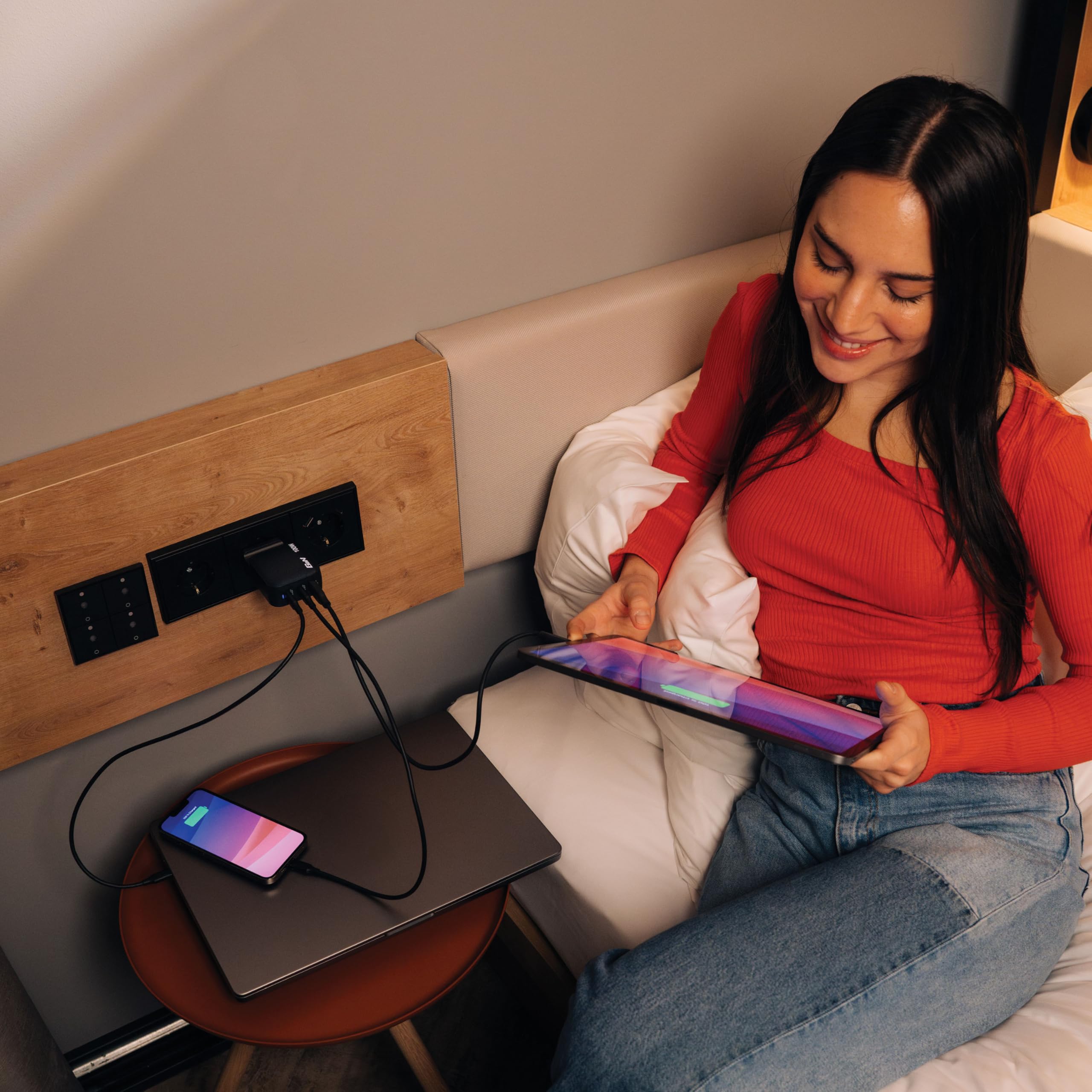 Verbatim Mini GaN Chargeur de 100W, Chargeur USB-C à 3 Ports, Adaptateur Secteur avec 2 x USB-C et 1 x USB-A, Chargeur Rapide Universel (UE, UK, US), pour Ordinateur Portable, Tablette, Smartphone