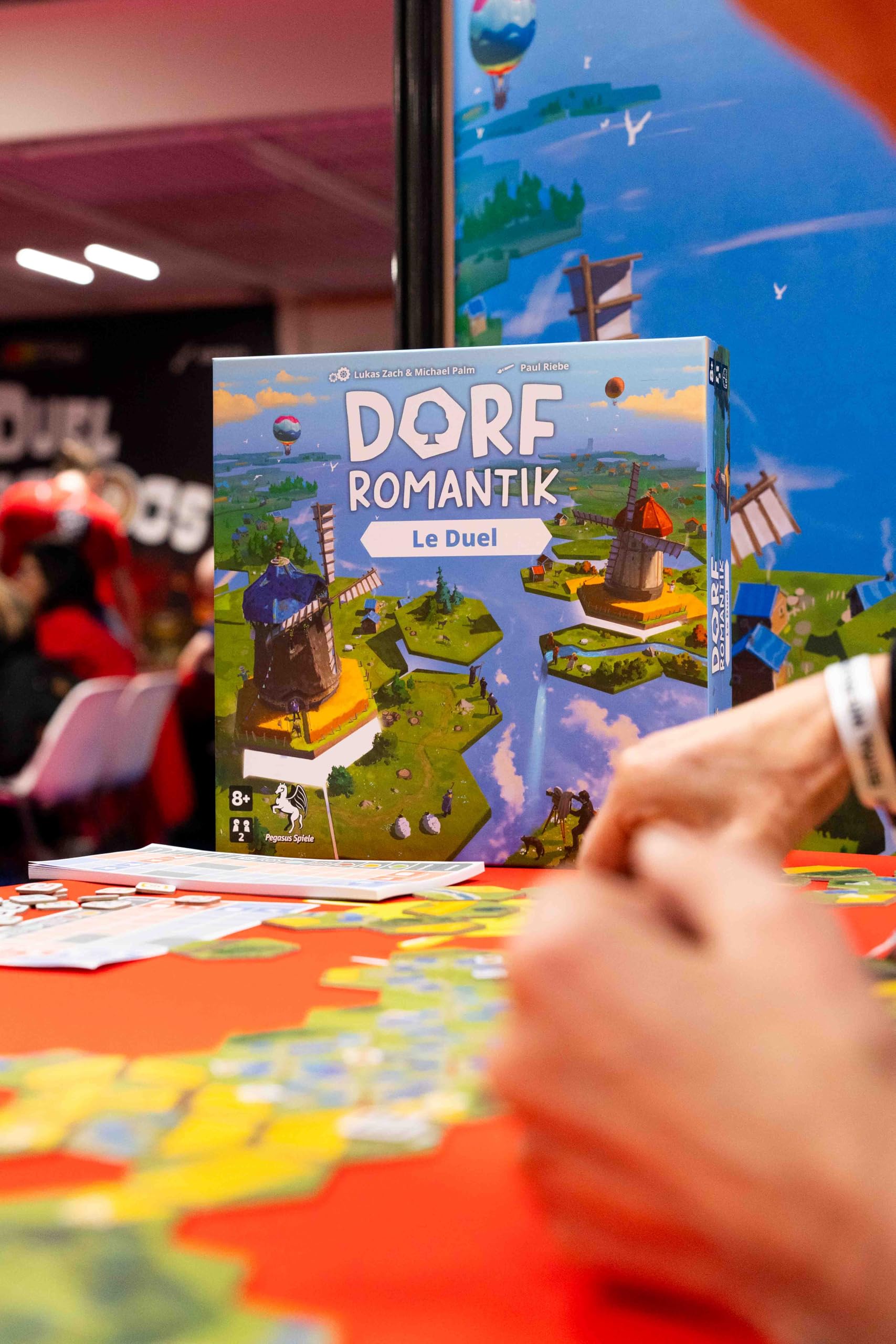 Gigamic - DORFROMANTIK, Le Jeu de Société - Issu du Jeu vidéo - Jeu coopératif - De 1 à 6 Joueurs - A partir de 8 Ans.