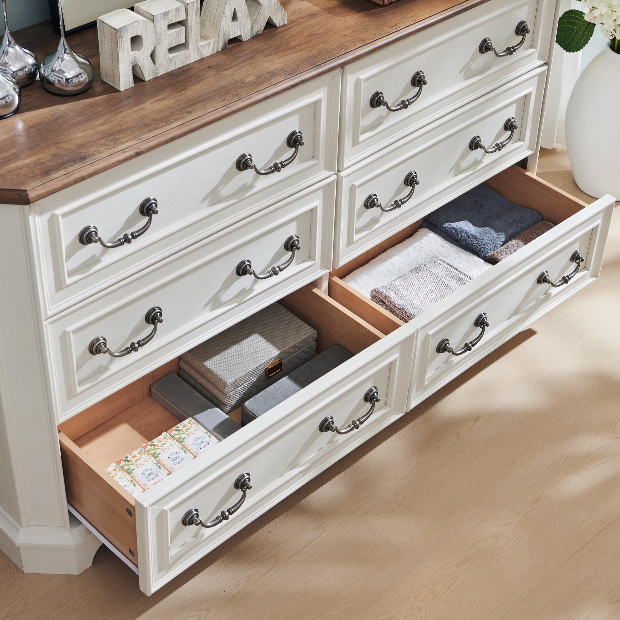 Landhaus Kommode mit 6 Schubladen für Schlafzimmer, 137 cm breite rustikale Holzkommode mit natürlicher Textur, Vintage Design, Sideboard Organizer für Wohnzimmer, Antik Weiß