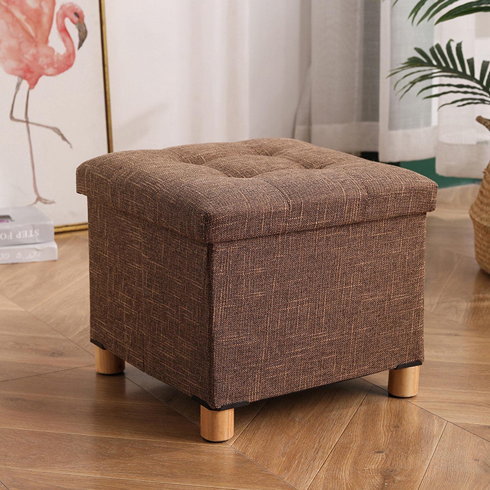 Pouf de rangement rond jaune pour optimiser votre espace