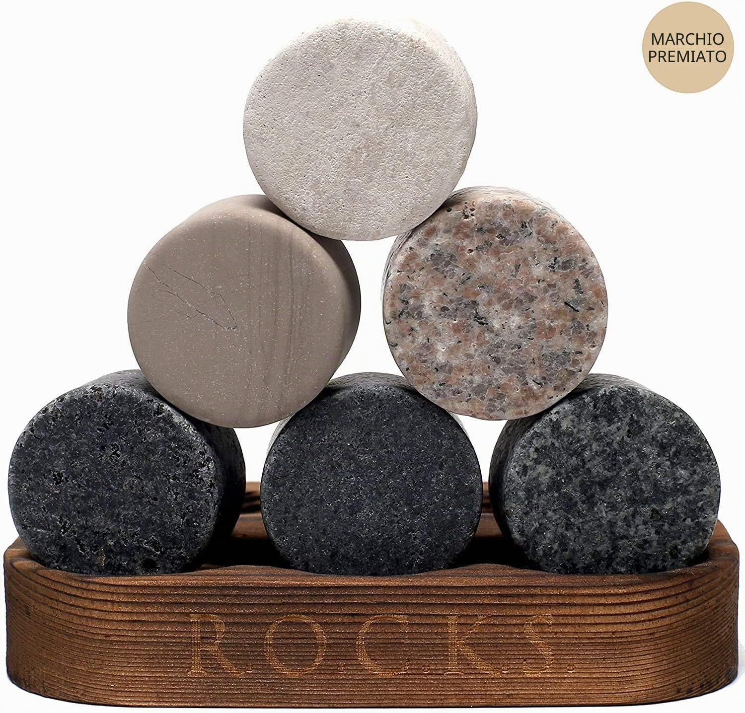 Set Whisky con Pietre Whisky Refrigeranti - 6 Cubetti per Whisky in Granito Artigianali - 2 Bicchieri Whisky in Cristallo - Vassoio in Legno Duro - Elegante Confezione Regalo Laminata d'Oro R.O.C.K.S