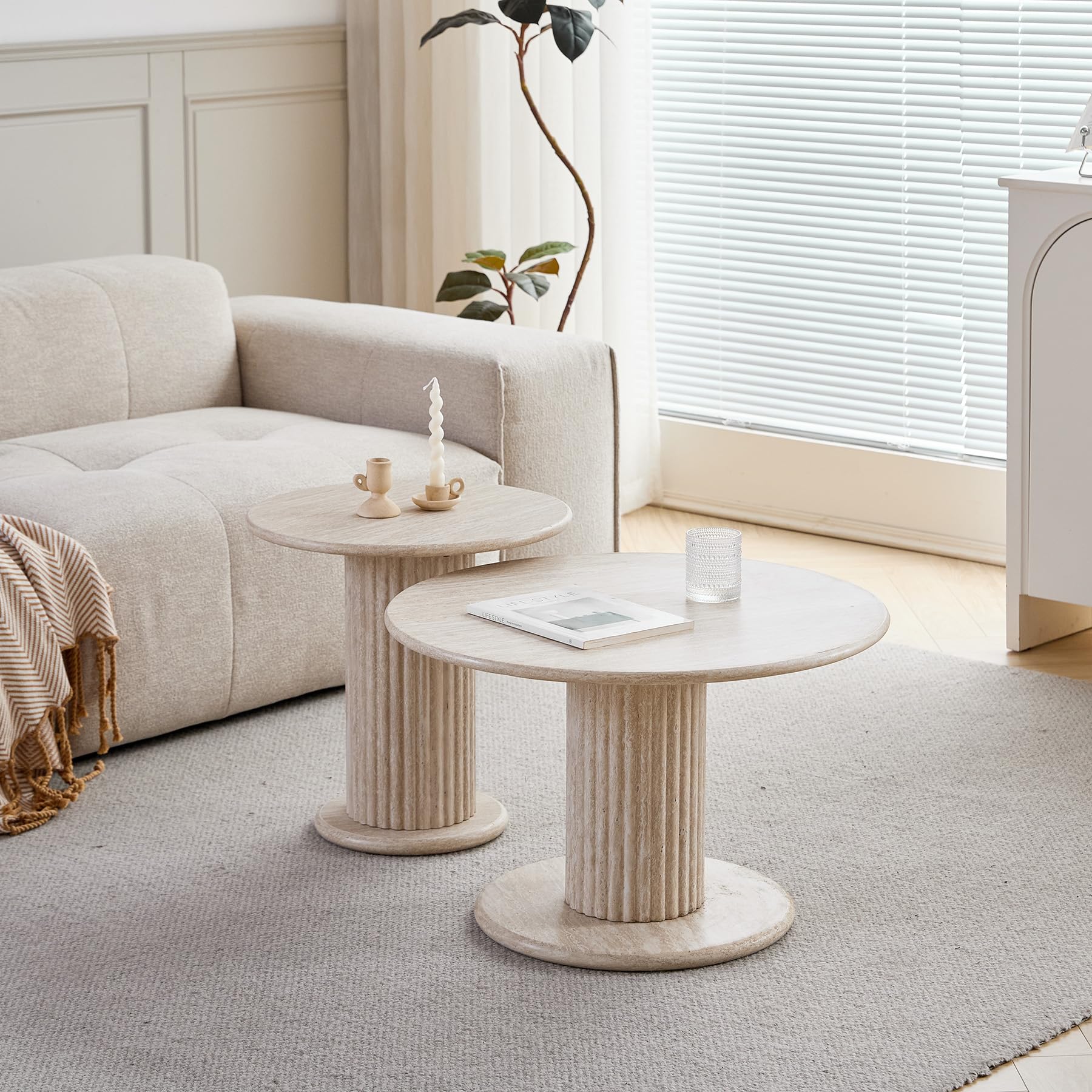 Set di 2 Tavolini da Caffè Moderni Impilabili, Tavolini Rotondi con Base Cilindrica in MDF, Compatti e Salvaspazio per l'Angolo del Soggiorno o della Camera da Letto (Giallo chiaro)