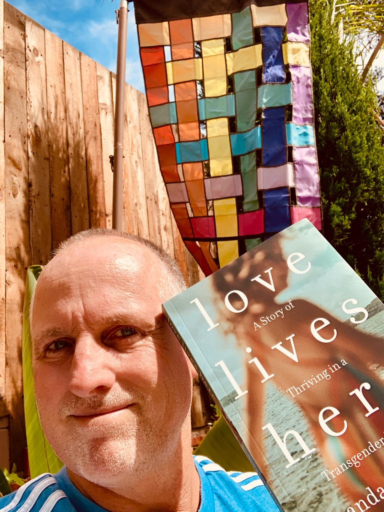 Love Lives Here: A Story of Thriving in a Transgender Family: Knox ...