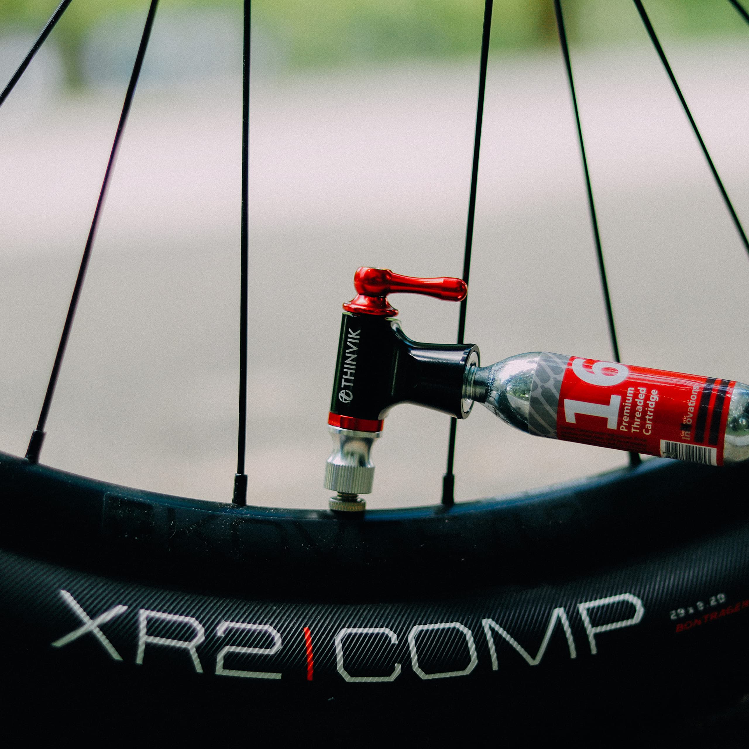 Thinvik Kit di gonfiaggio a CO2 per pneumatici bici Presta Schrader pompa portatile