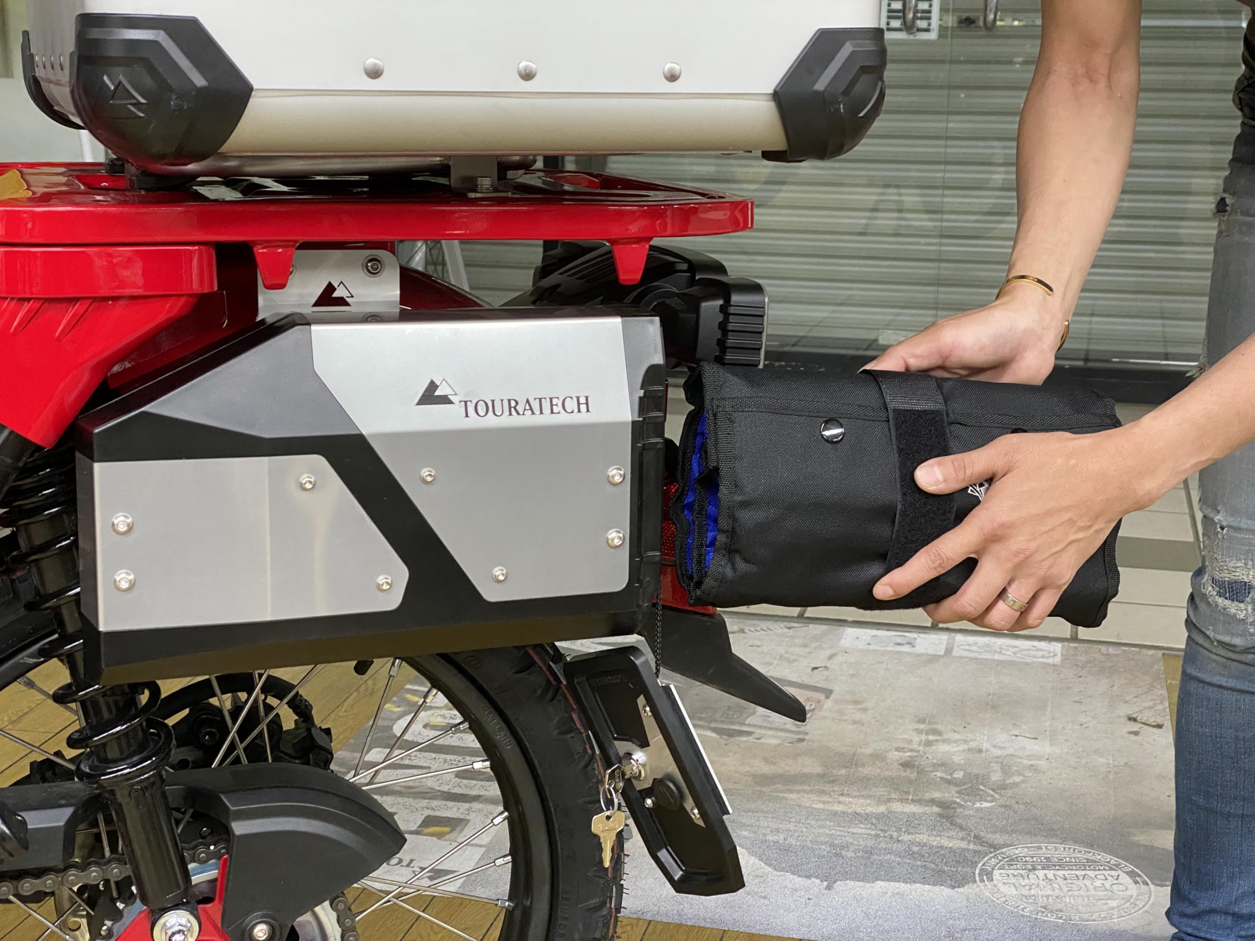 Amazon | Touratech CT125ハンターカブ用サイドツールボックス, JA55