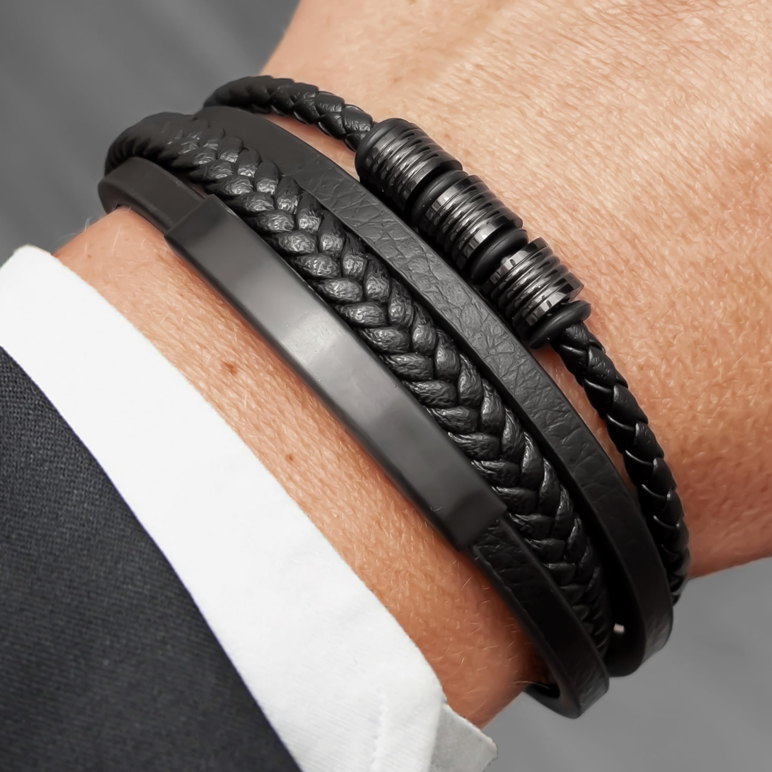 UNIQAL | Lederarmband Herren "BLACK SHAPE" Mens Bracelet | Edelstahl, Echtleder | Etui Box Gratis