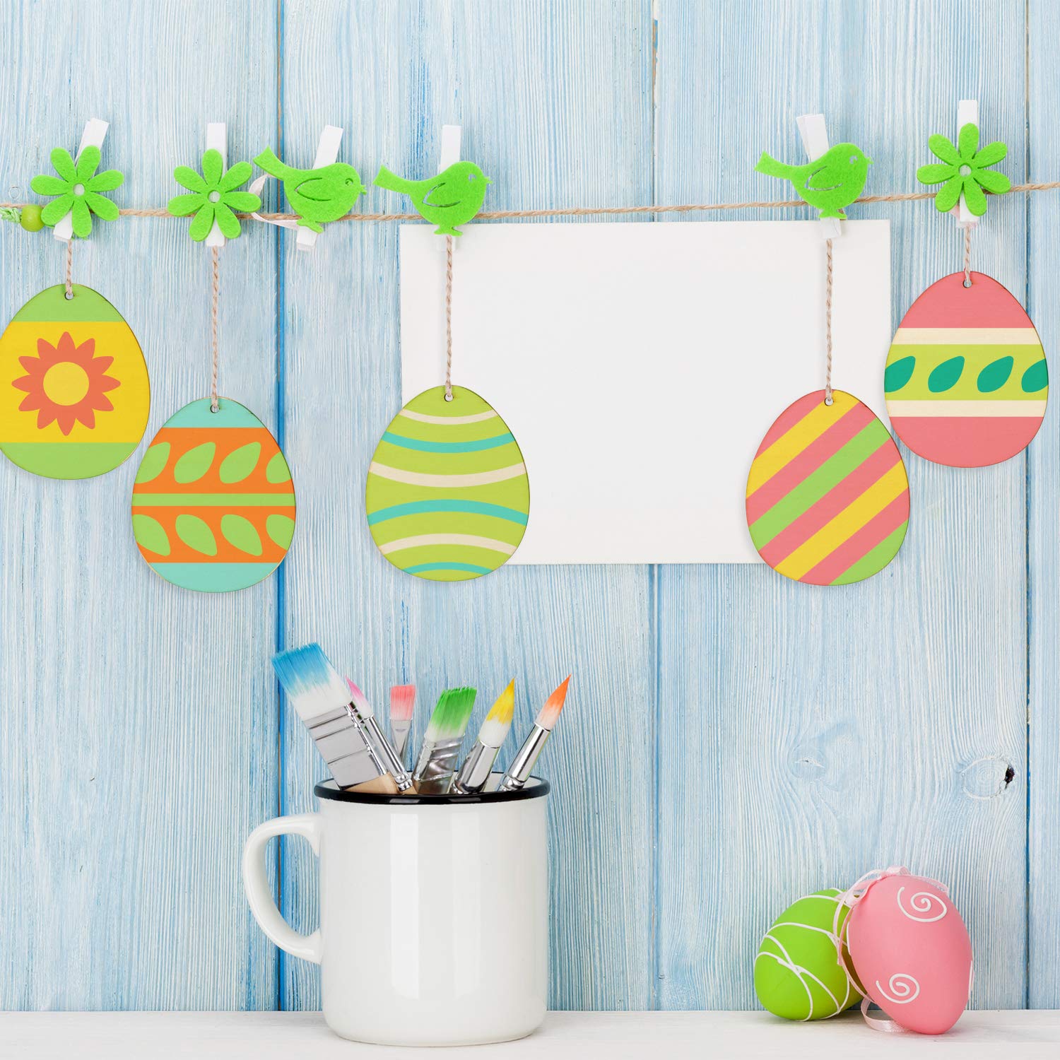 20 Pcs Décorations en Bois de Pâques à Suspendre Artisanats en Bois de Pâques Inachevés avec Trous Découpes en Bois en Forme d'Oeuf Lapin Fleur Poulet avec 2 Cordes (Style Mignon