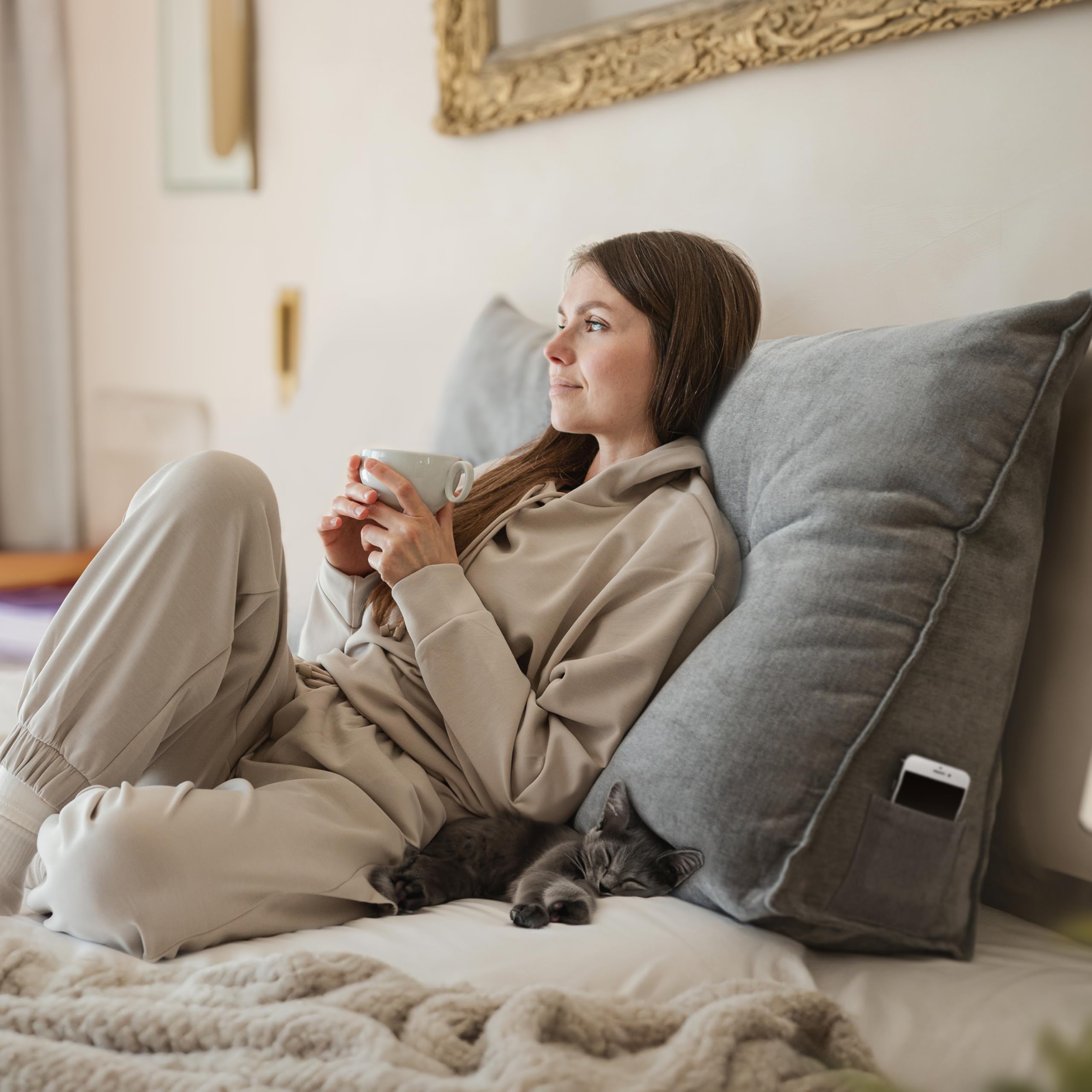Björn&Schiller Rückenkissen Grau, 70 cm - Lesekissen für Bett und Sofa, Keilkissen, Rückenpolster für Die Wand, Sitzkissen, Wandkissen, groß mit waschbarem Bezug - Ideal zum Anlehnen