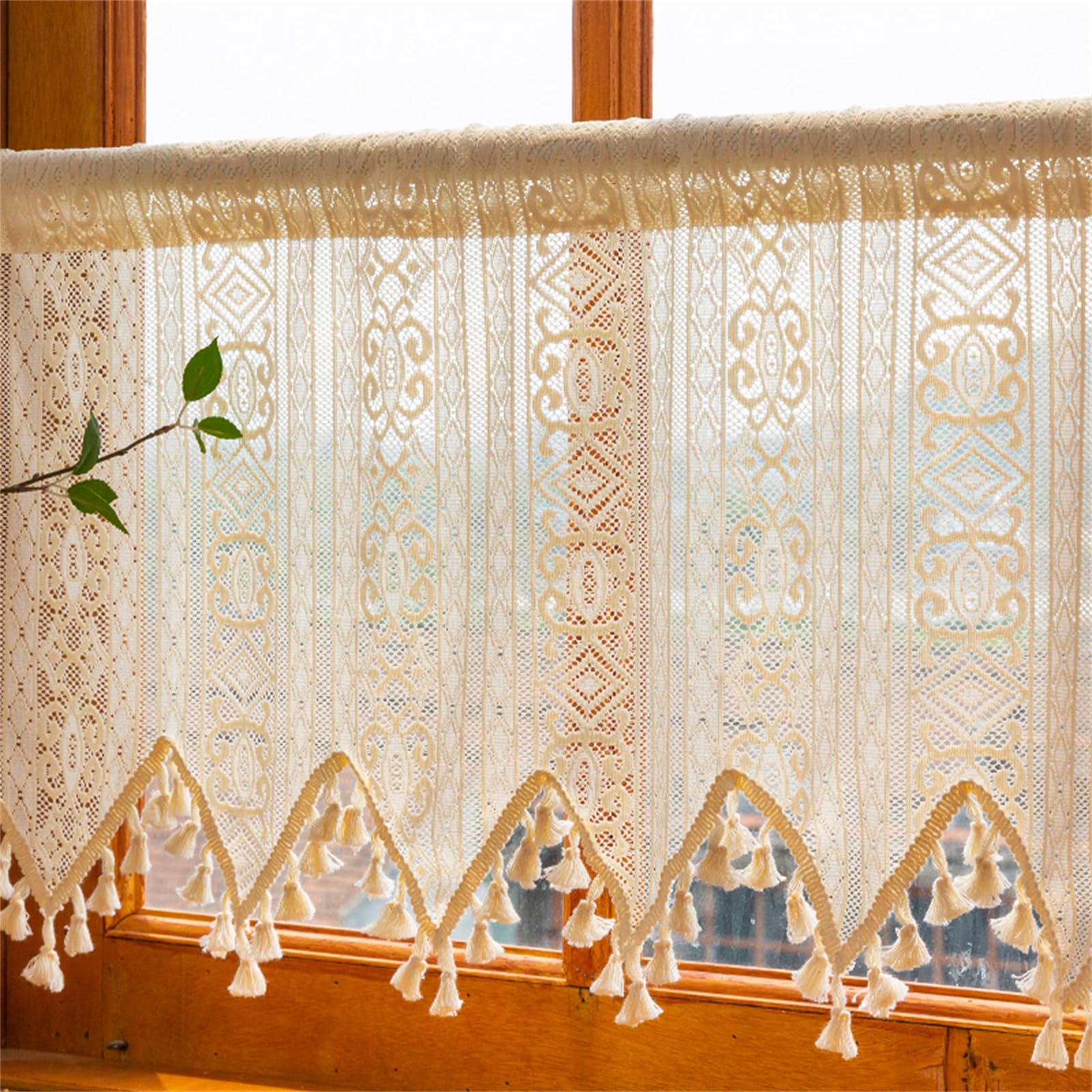 Demi-rideau de fenêtre en lin à franges pour une cuisine style vintage