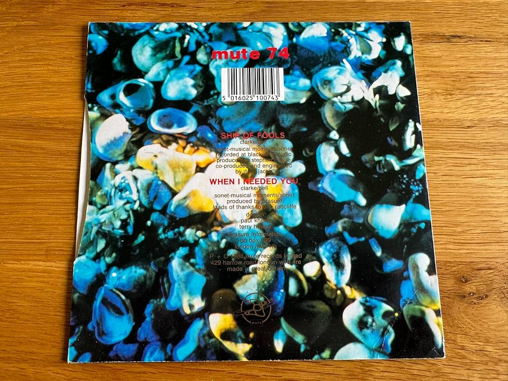 ア・ワールド・オブ・フールズ Amazon.co.jp: Ship Of Fools: ミュージック