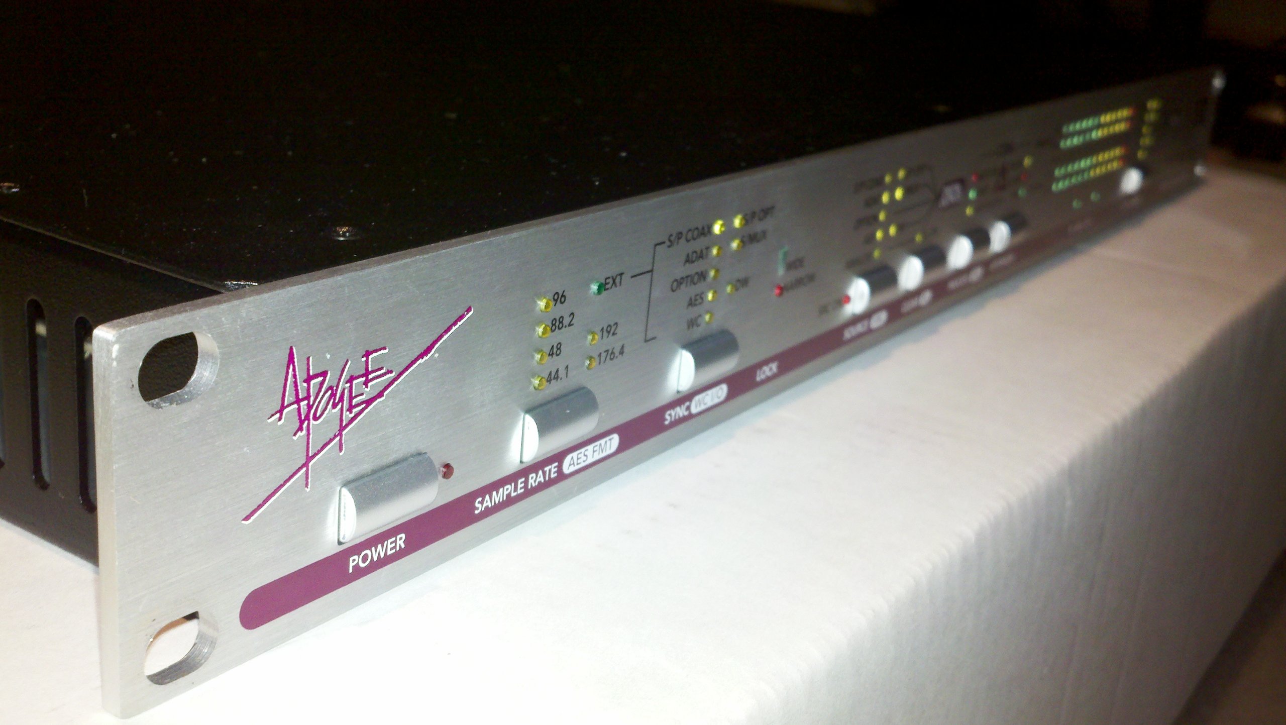 Apogee Rosetta 200 2-Channel AD/DA Converter 24-bit/192kHz