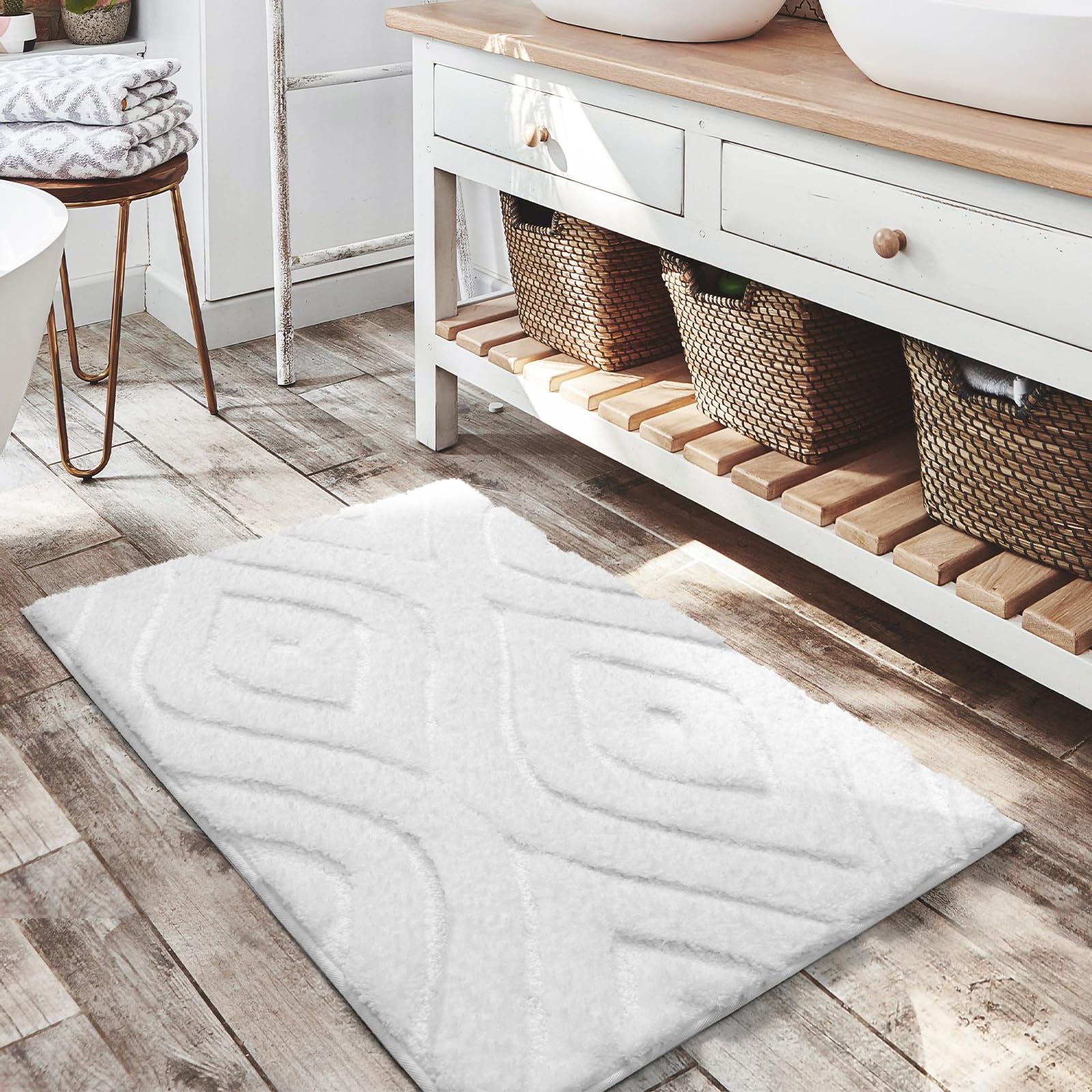 DEXDE Bathroom Rug 20x32 Inches -Absorbent Quick Dry Geometric Non-Slip Machine Washable Soft Plush Bath Mat for Bathroom, White