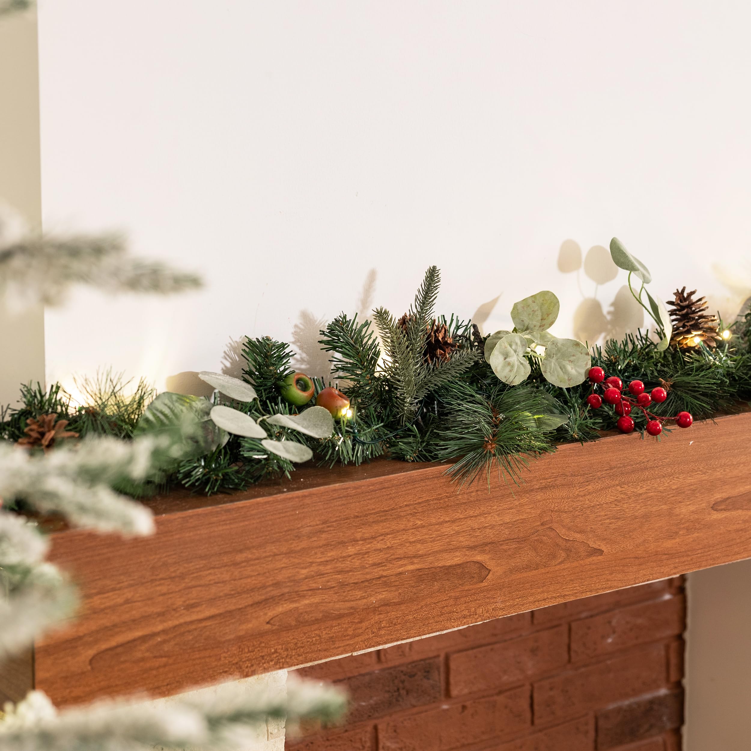 Valery Madelyn 183cm/6ft Weihnachtsgirlande mit Led Lichtern und Timer Funktion, künstliche Weihnachtsdeko für Treppe Tisch Außen Kaminsims Haustür