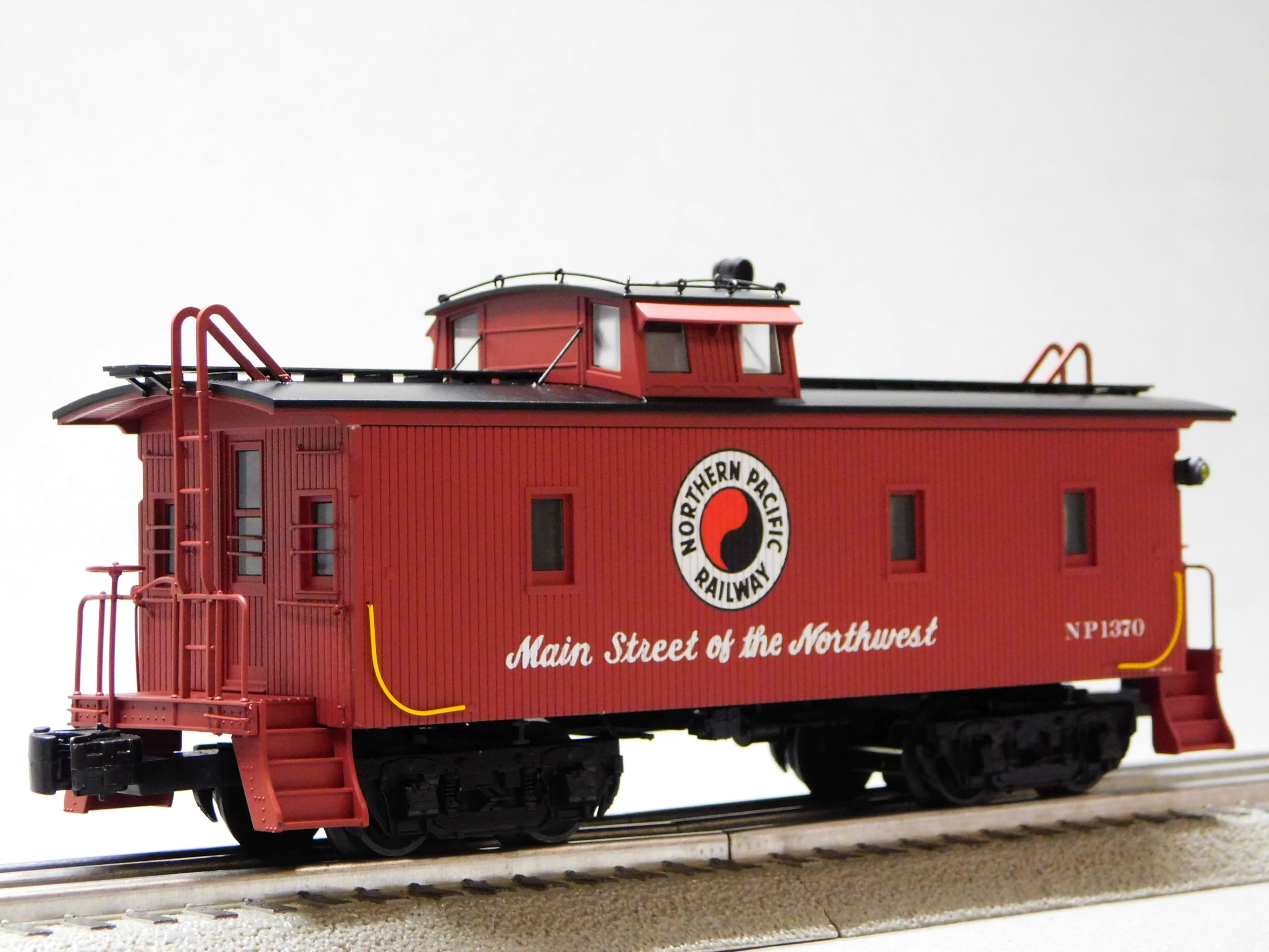 LIONEL Northern Pacific NP CA-1 Caboose #1370 O Gauge 2426370