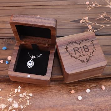Personalized Wooden Jewelry Box to Girl/Mother/Friend, Wooden Gift Box, Wooden Necklace Box, Personalized Gift, Engrave Necklace Case