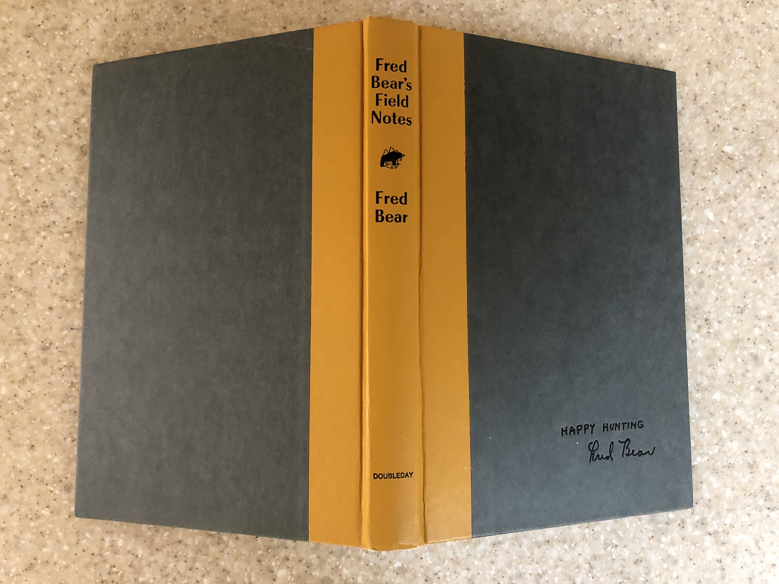 Trailing a Bear : Adventures of Fred Bear and Bob Munger by Robert S. Munger