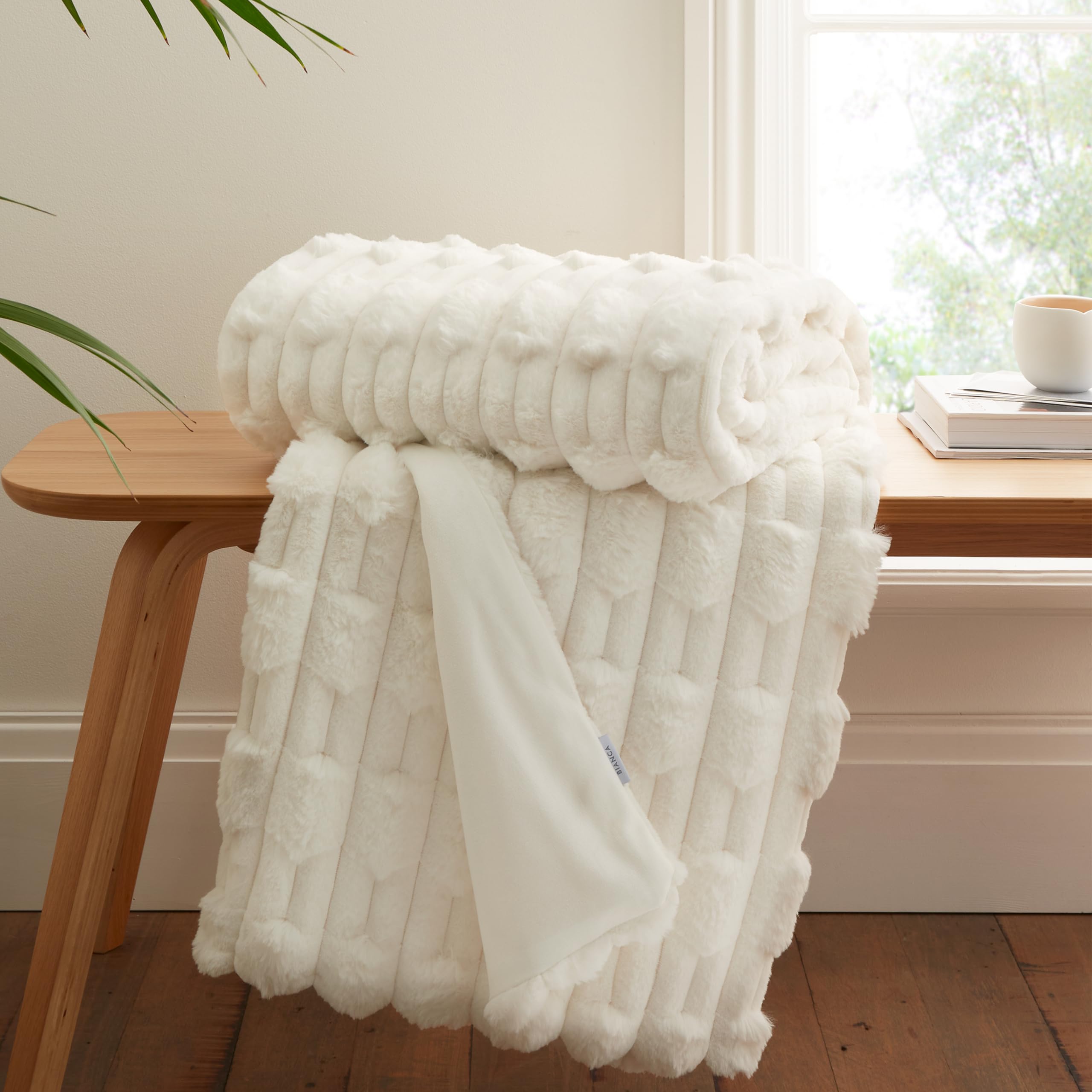Bianca  So Soft Carved Faux Fur Blanket Throw - Cream - 150x200cm