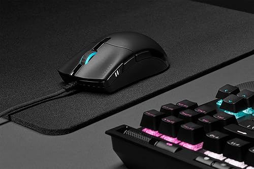 Miniatura 12 de CORSAIR SABRE RGB PRO CHAMPION SERIES FPSMOBA Mouse para juegos Forma ergonómica para deportes electrónicos y juegos competitivos Ultraligero
