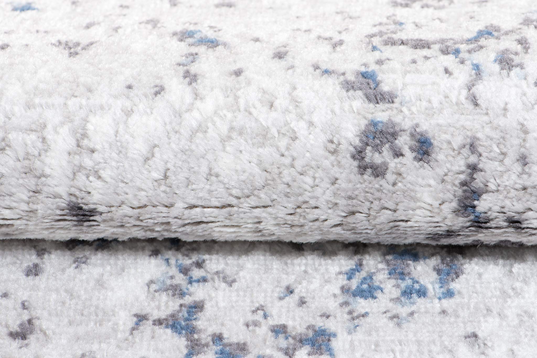 TAPISO Sky Tapis de Salon Chambre Salle à Manger Adulte Bureau Design Moderne Bleu Foncé Gris Vintage Moucheté Géométrique Motif Losanges Poil Court Moelleux 140 x 200 cm