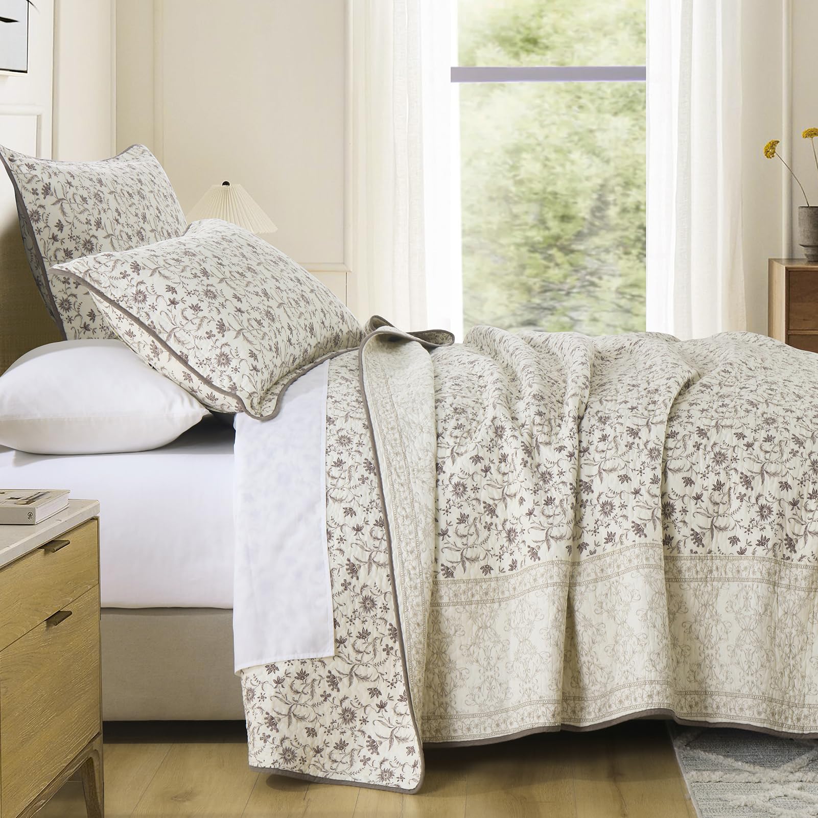 KALOOLA Farmhouse King Size Quilt Set, 100% Cotton King Quilt Bedding Set with 2 Pillowshams, Vintage Botanical Bedspread, Lightweight Coverlet for