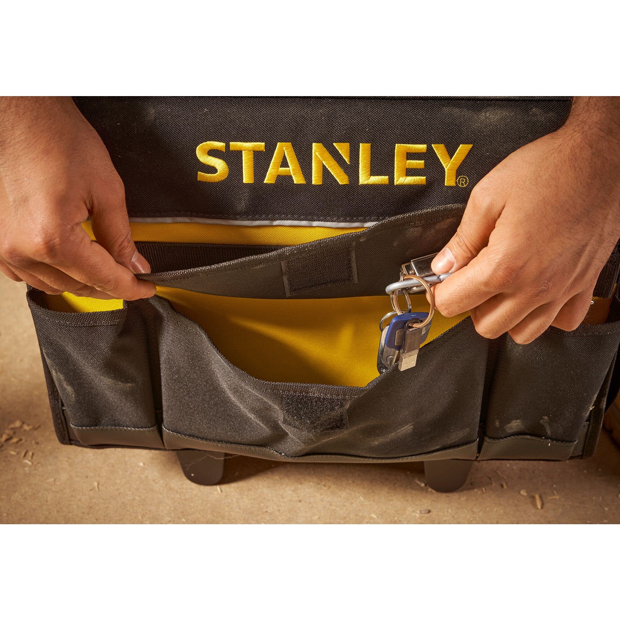 STANLEY, BORSA IN TESSUTO 18" CON RUOTE . 1-97-515