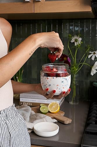 Miniatura 5 de W&P Porter Seal Recipiente de vidrio hermético para almacenamiento de alimentos con tapa, crema de terrazo, 24 onzas, recipiente a prueba de fugas y