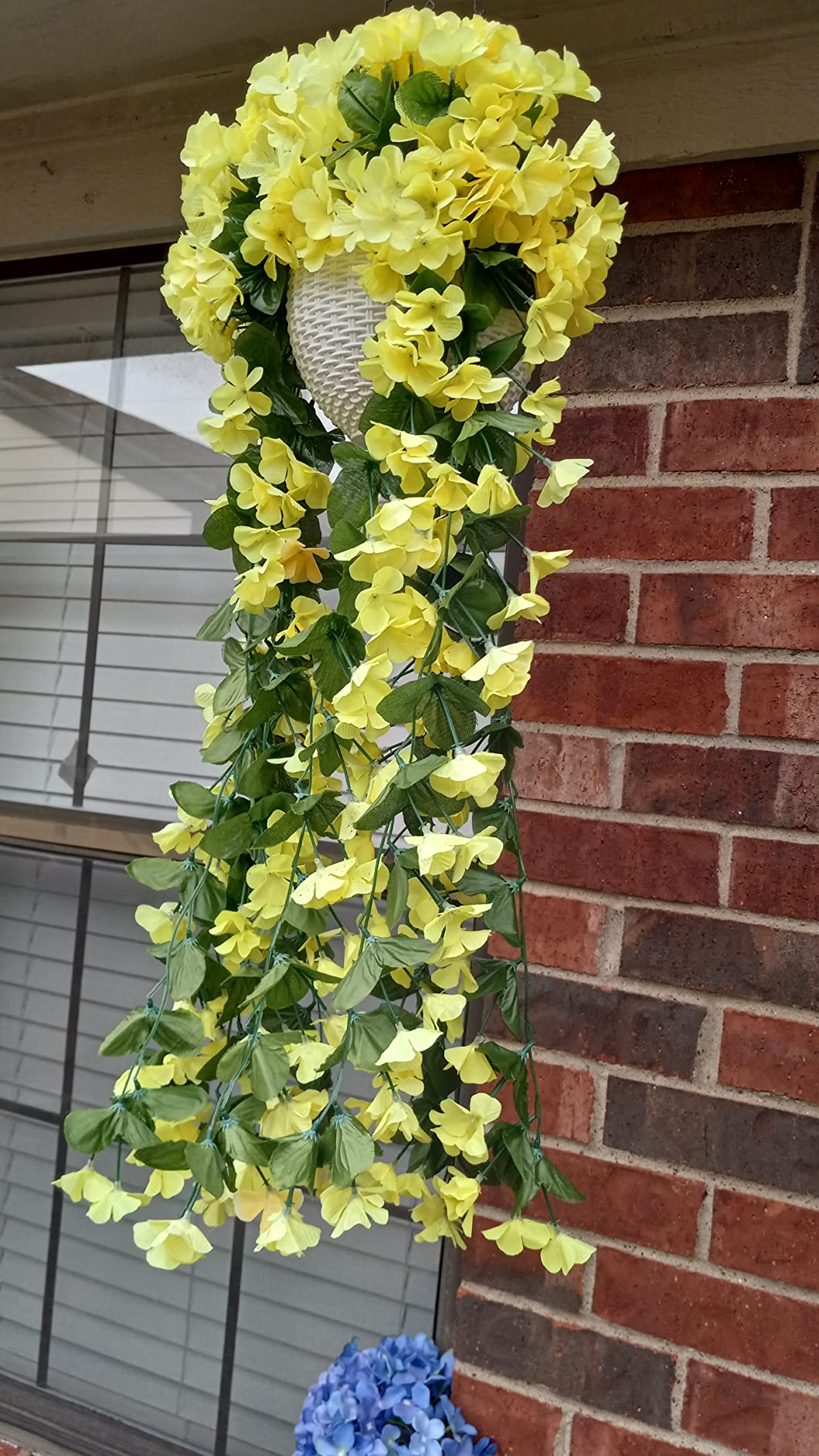 5/mo Finance AUKUZI Artificial Hanging Flowers Decorations 2 Pack