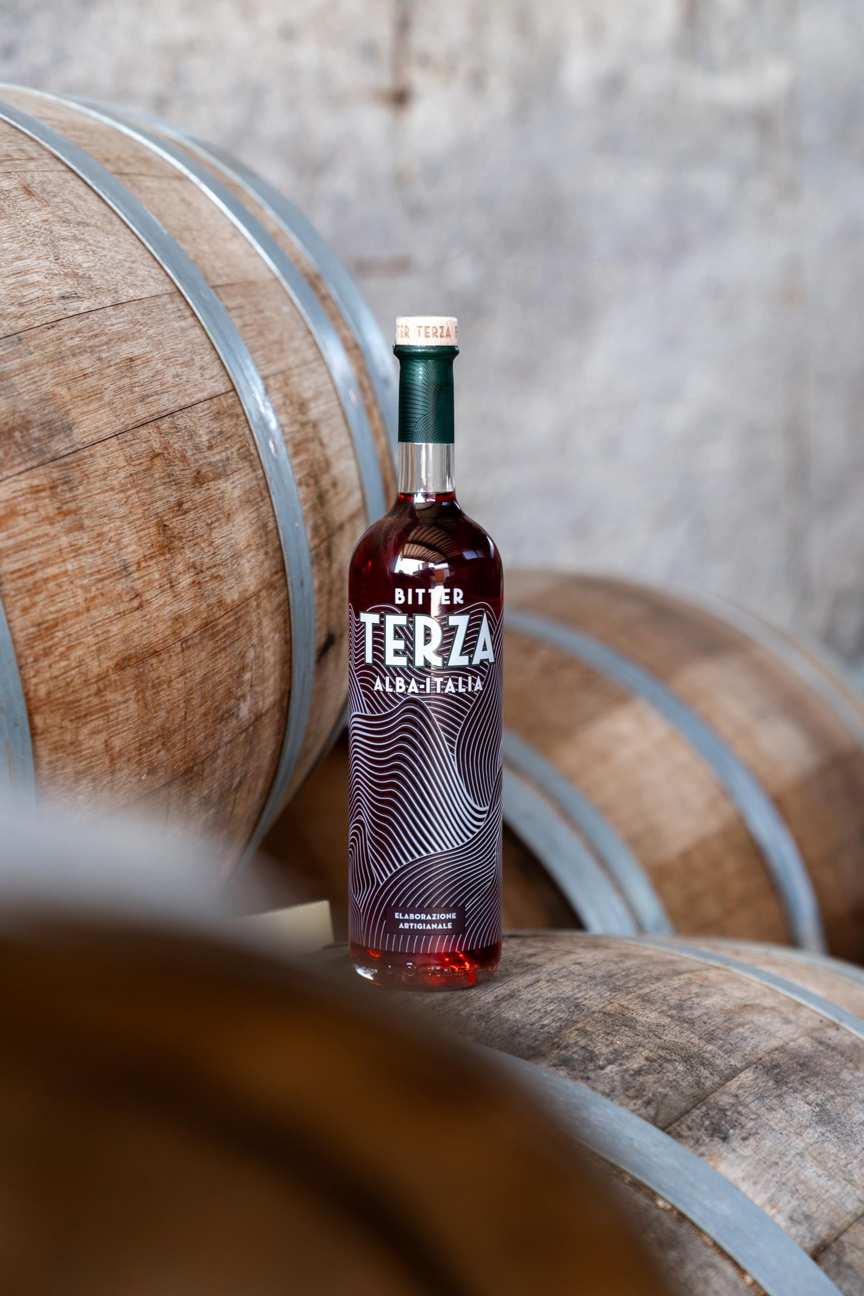 Terza Bitter Rosso Italiano Artigianale, 22 Botaniche, Infuso con Arancia Amara e Mandarino, 70cl, 24°