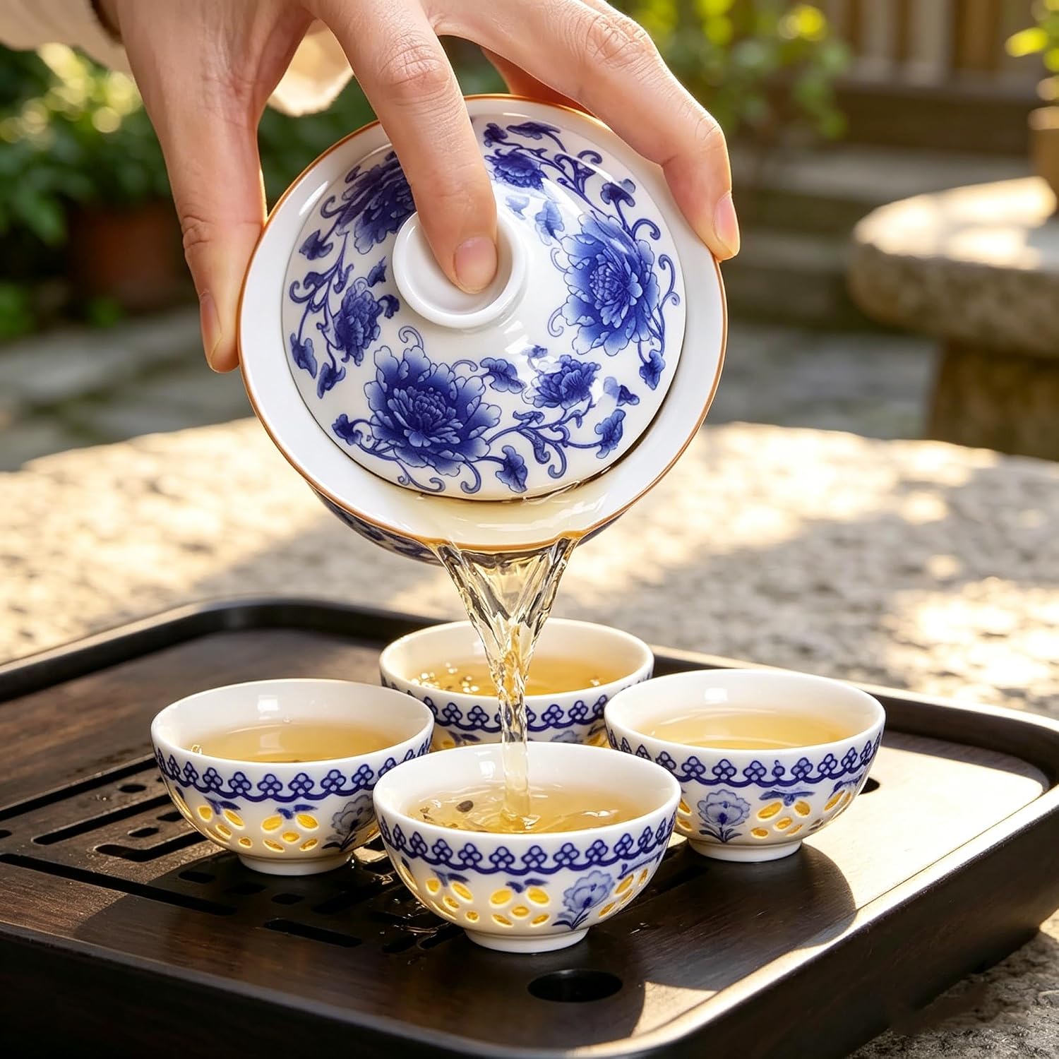 Jingdezhen Chinese Traditional Teaware Gaiwan, 6oz/180ml Large Gaiwan, China Blue and White Porcelain Kung Fu Tea Cup and Saucer with Lid, Handmade Ceramic Teacups Tea Bowl Set