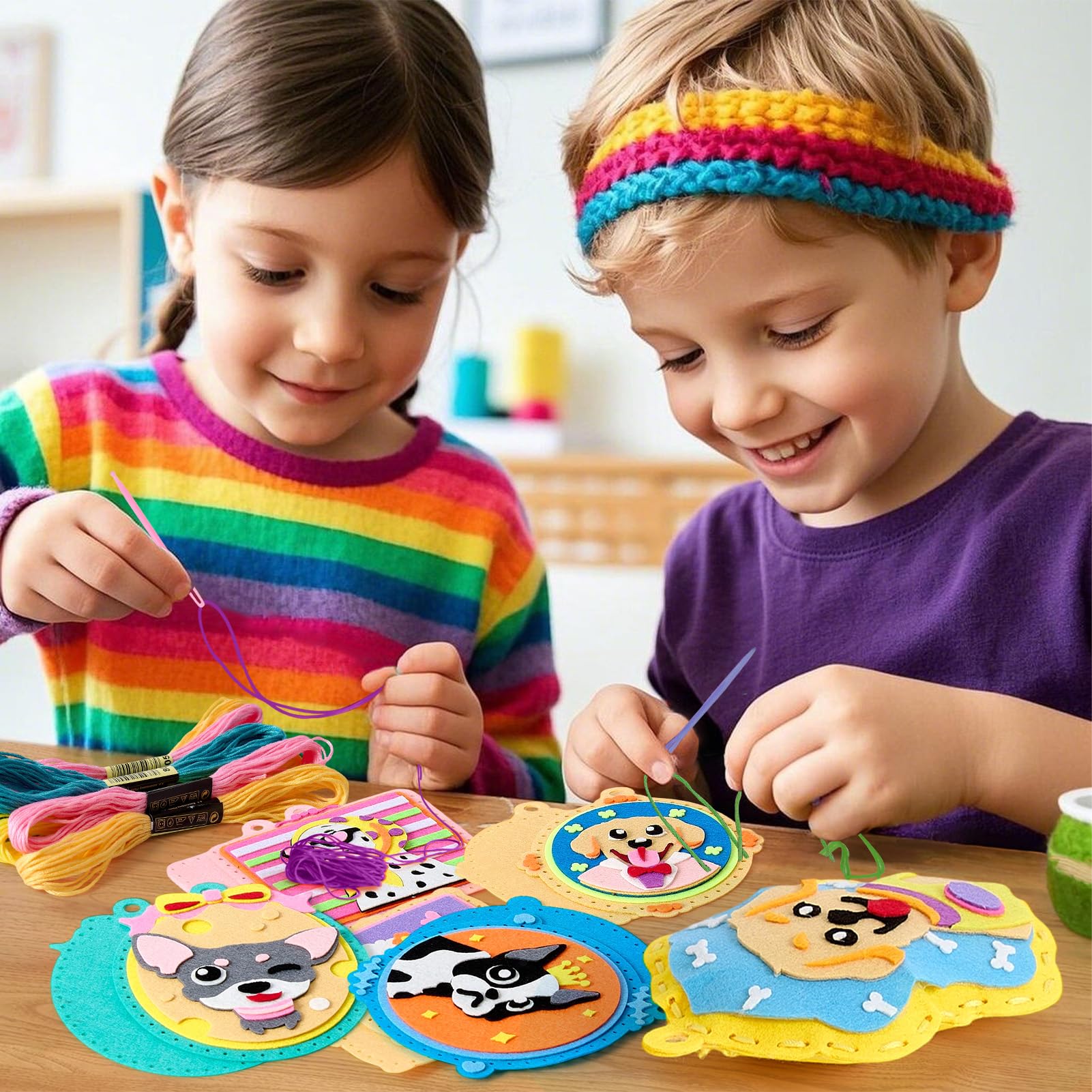 Toylink Kit Cucito in Fieltro per Bambini, Kit Lavoretti Creativi per Bambini con 12 Feltro & Fili da Ricamo & Aghi di Plastica, Fai Da Te Regalo Bambina Bambino 6 7 8 9 Anni