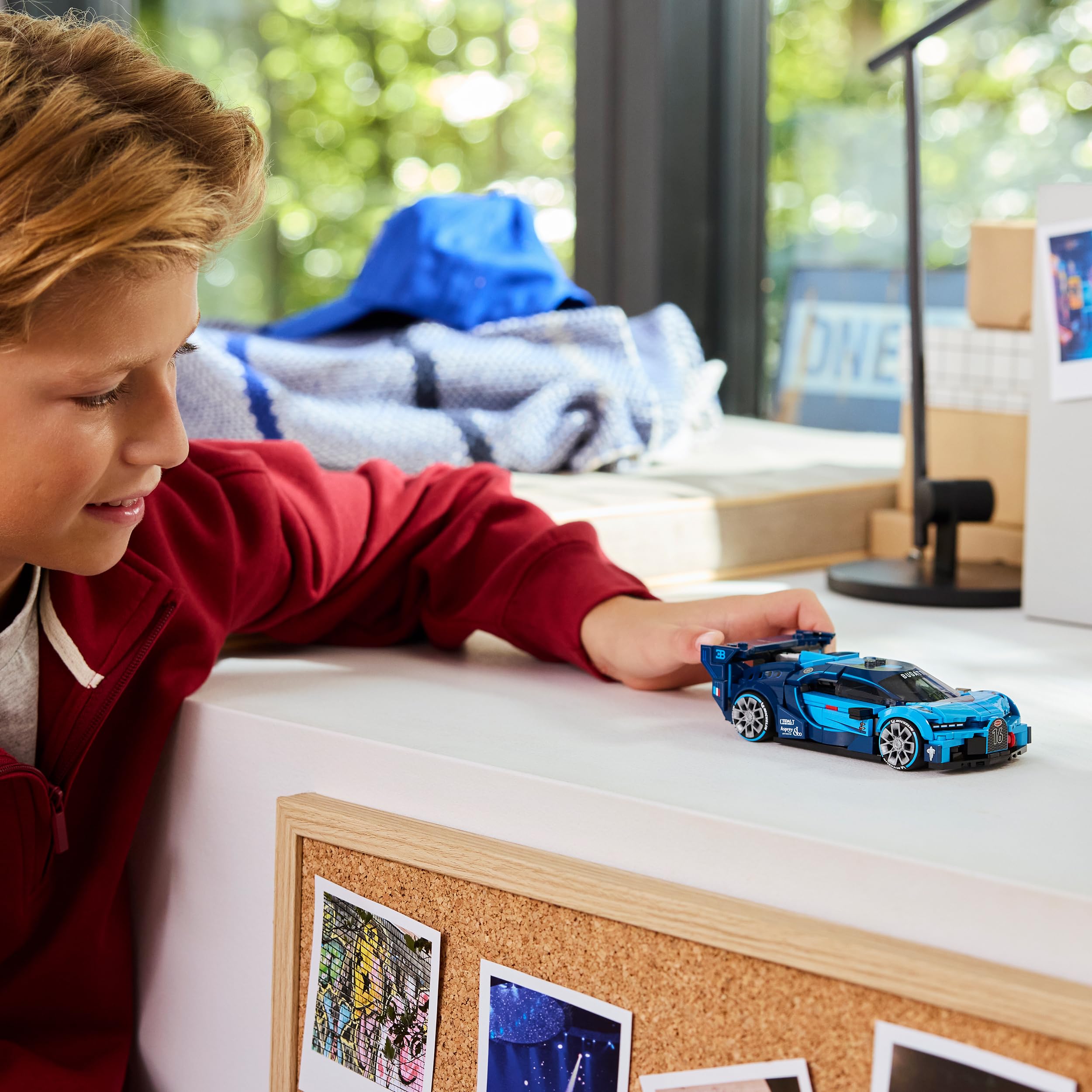 LEGO Speed Champions Hypercar Bugatti Vision GT - Jouet Voiture - Maquette avec Minifigurine Collector de Pilote - Idée de Cadeau Gaming pour Garçon dès 9 Ans & Fans de Sport Automobile 77253