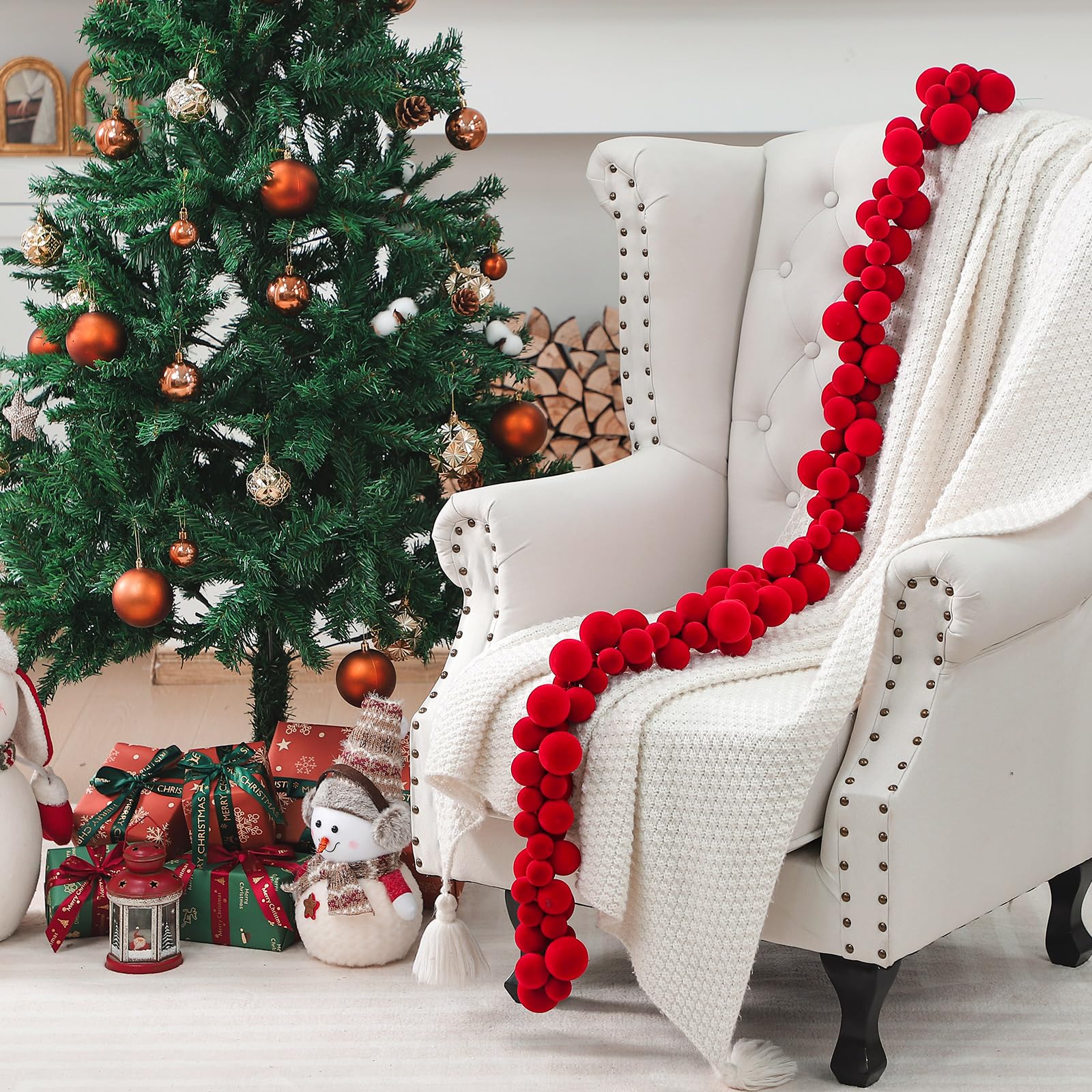 Xinnun Guirnalda de Bolas de Terciopelo de Navidad de 6 pies, Adornos de Navidad para Colgar, Bolas de Terciopelo inastillables, Decoraciones para el hogar, Interiores y Exteriores, Mantel de
