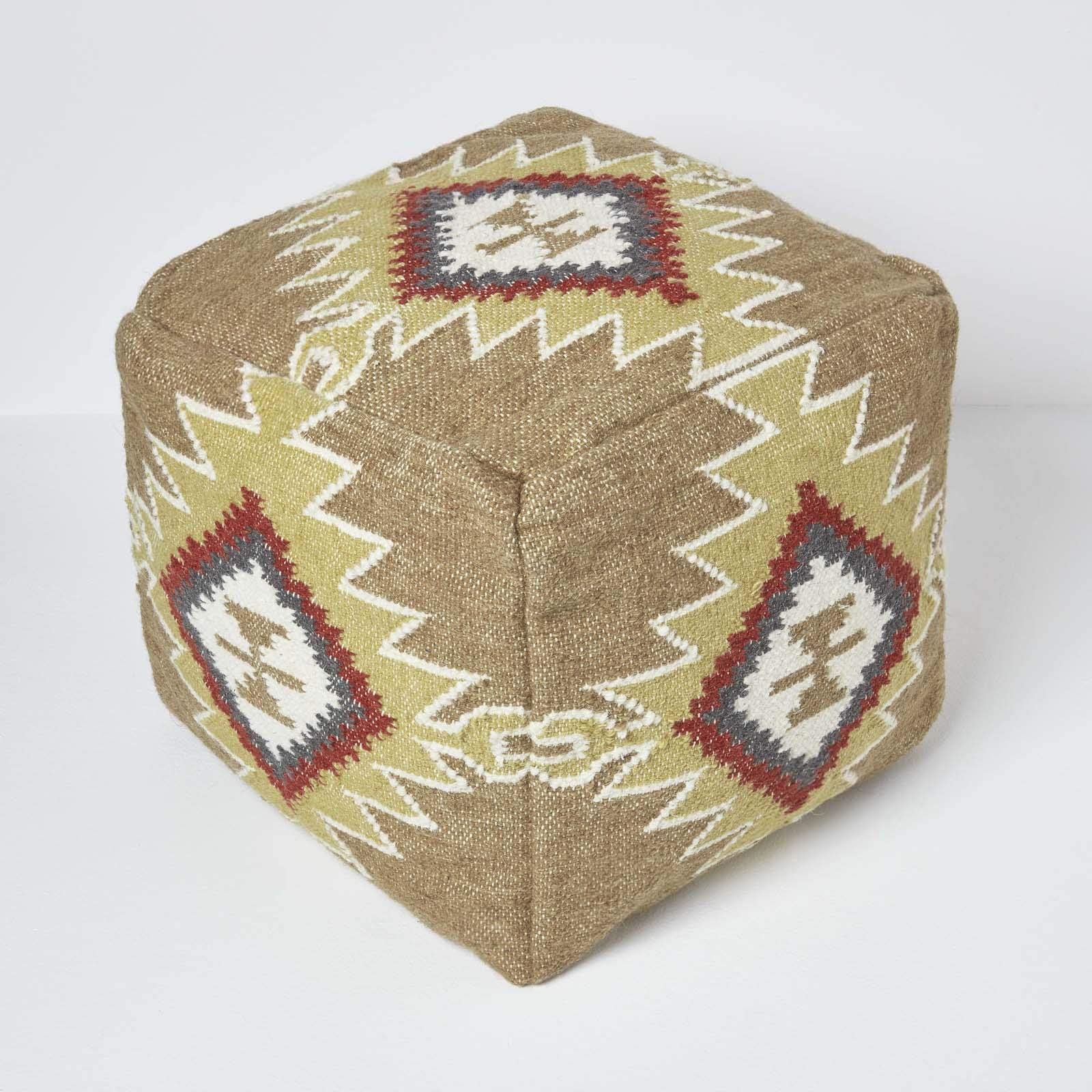 Homescapes - Pouf Kilim realizzato a mano, con imbottitura in fagioli, 43 x 43 cm, in lana e cotone ricamati a mano, motivo geometrico "Jaipur"