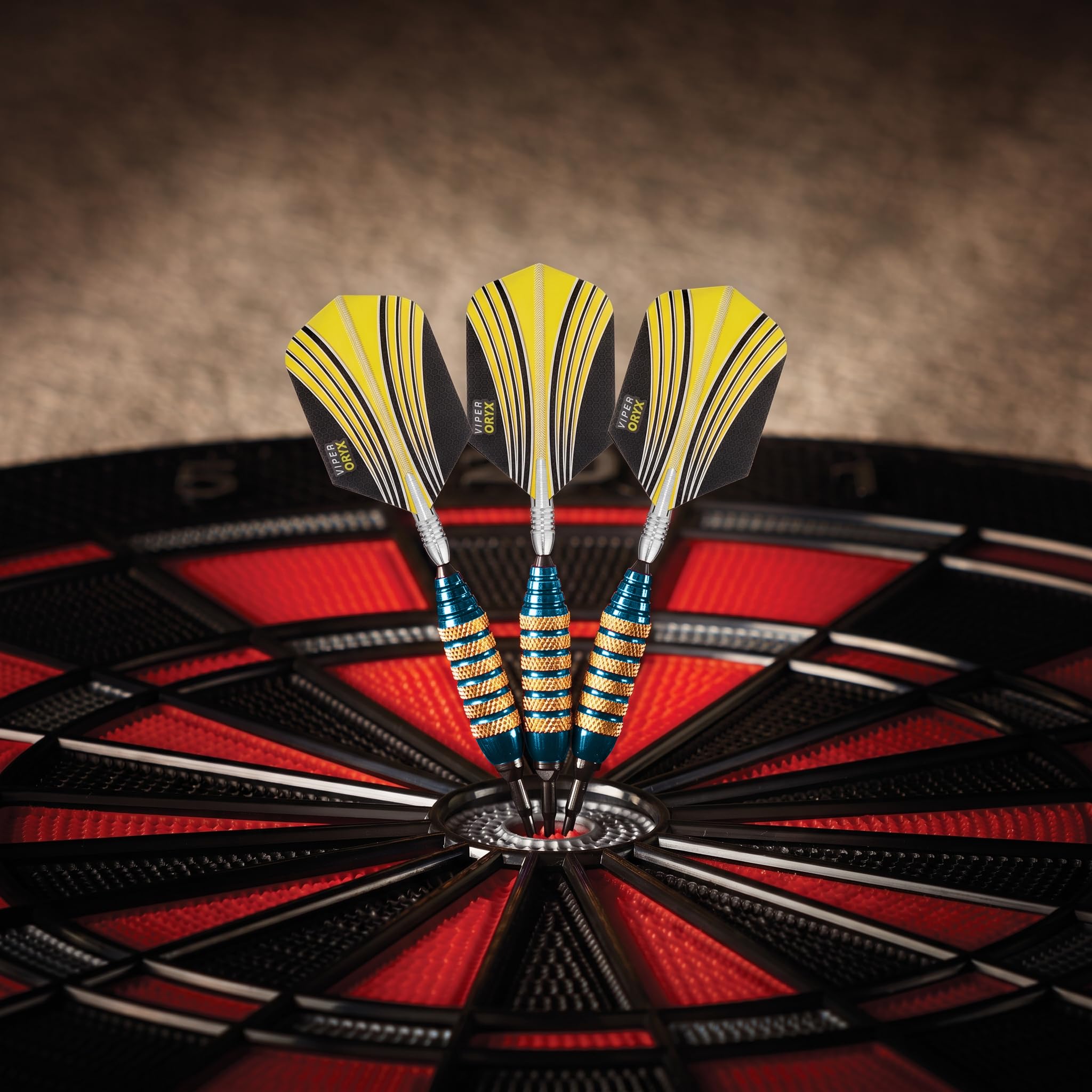 Viper Spinning Bee Dartpfeile mit weicher Spitze, mit Casemaster-Aufbewahrungs-/Reiseetui, 16 g