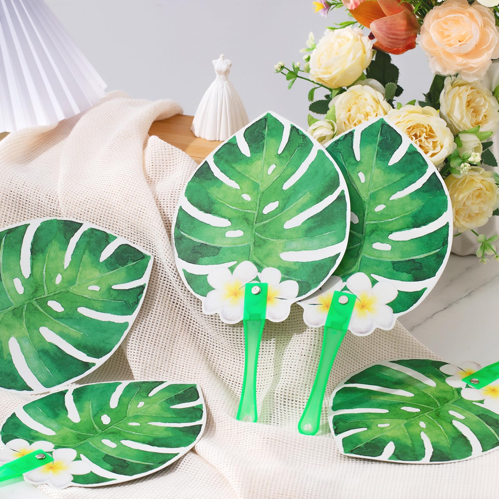 Teenyyou 50 Stück hawaiianische Handfächer Palmblätter Papierfächer Hochzeitsfächer für Gastgeschenke Party Dekoration