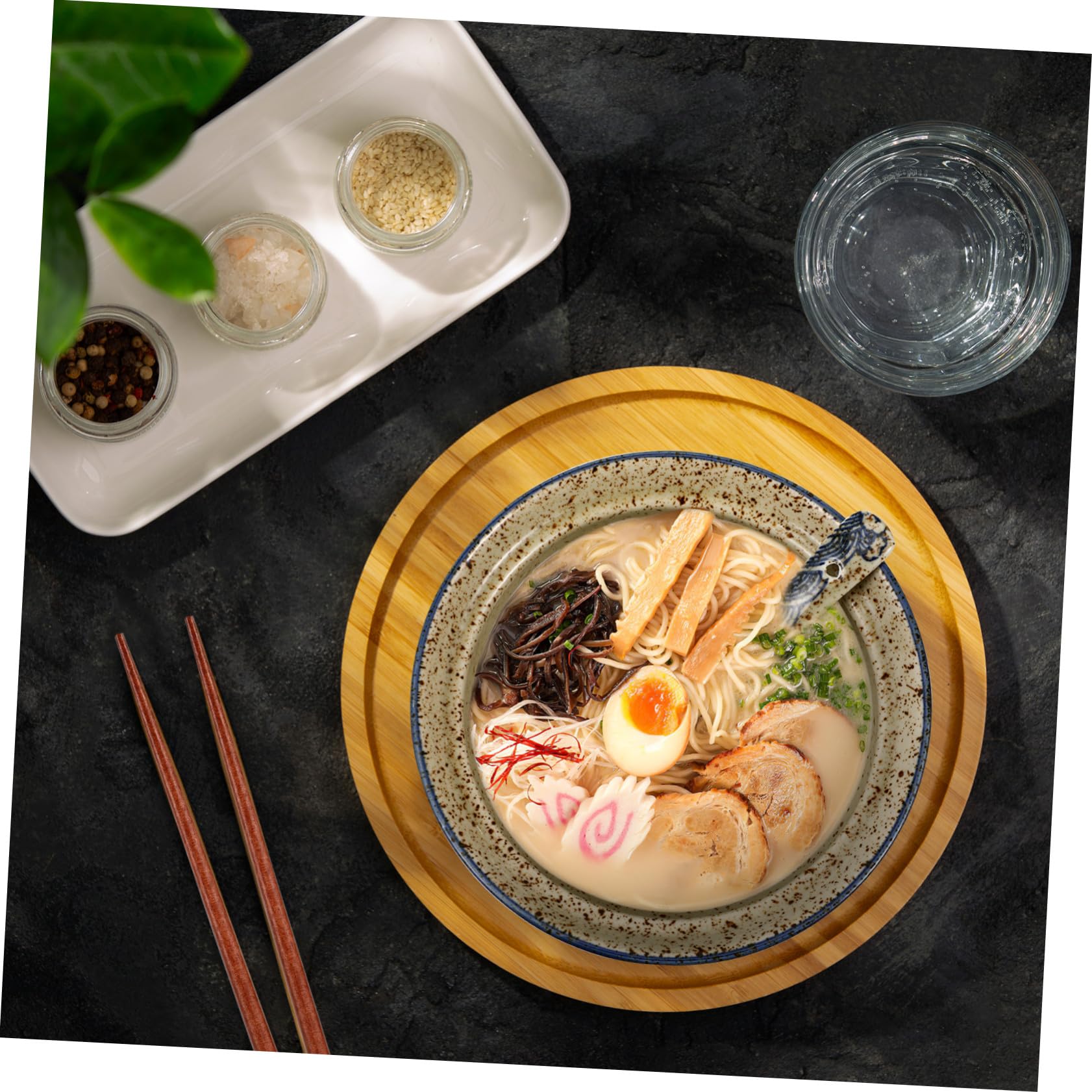 Ramen-schüssel-set aus Keramik Inklusive Deckel Essstäbchen und Löffel als Instant-nudelschüssel Suppenschüssel oder Servierschüssel Geeignet