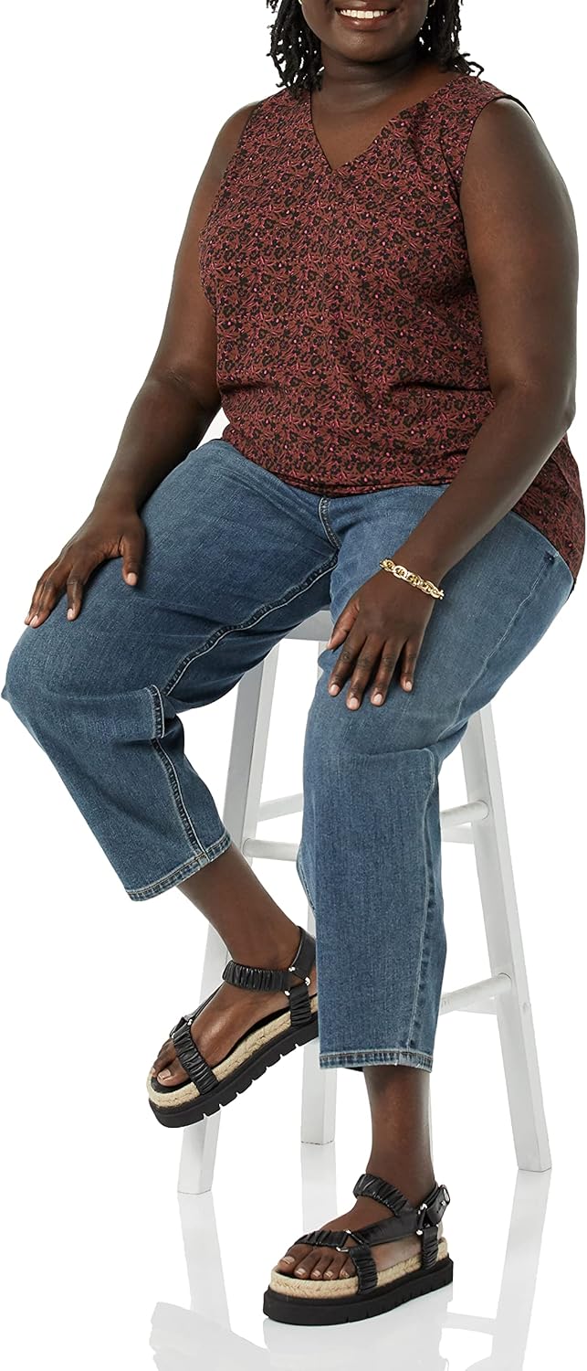 Amazon Essentials Women's Regular-Fit Sleeveless Layering Tank Top (Available in Plus Size) - Image 3