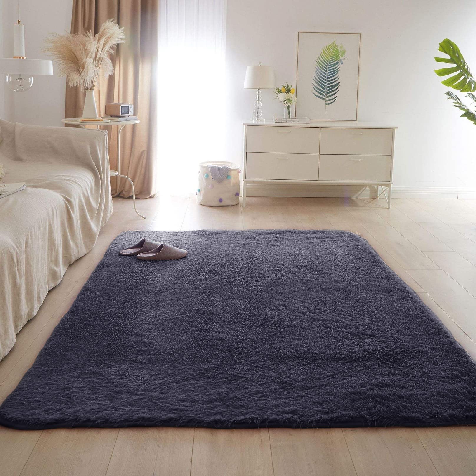 Tapis à poils longs en fausse fourrure douce pour chambre d'enfant, couloir, chambre de jeune, salon - Gris foncé - 80 x 200 cm