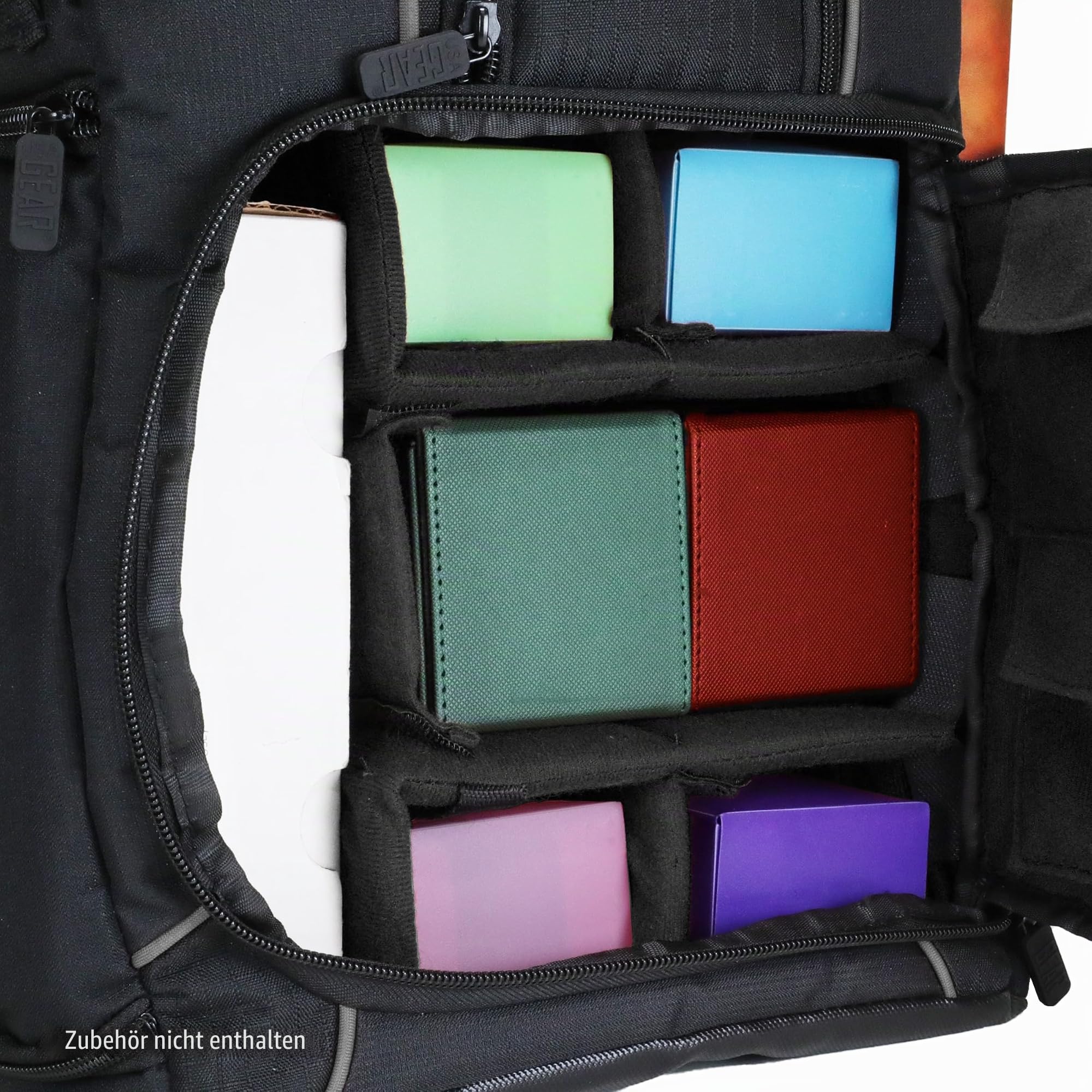 USA Gear MTG-Rucksack, Kompatibel mit Magic The Gathering, MTG-Deck und mehr - TCG-Rucksack Tasche mit Schultergurten, anpassbaren Trennwänden, TCG-Spielmattenhalter, Ordnerfach (Schwarz)