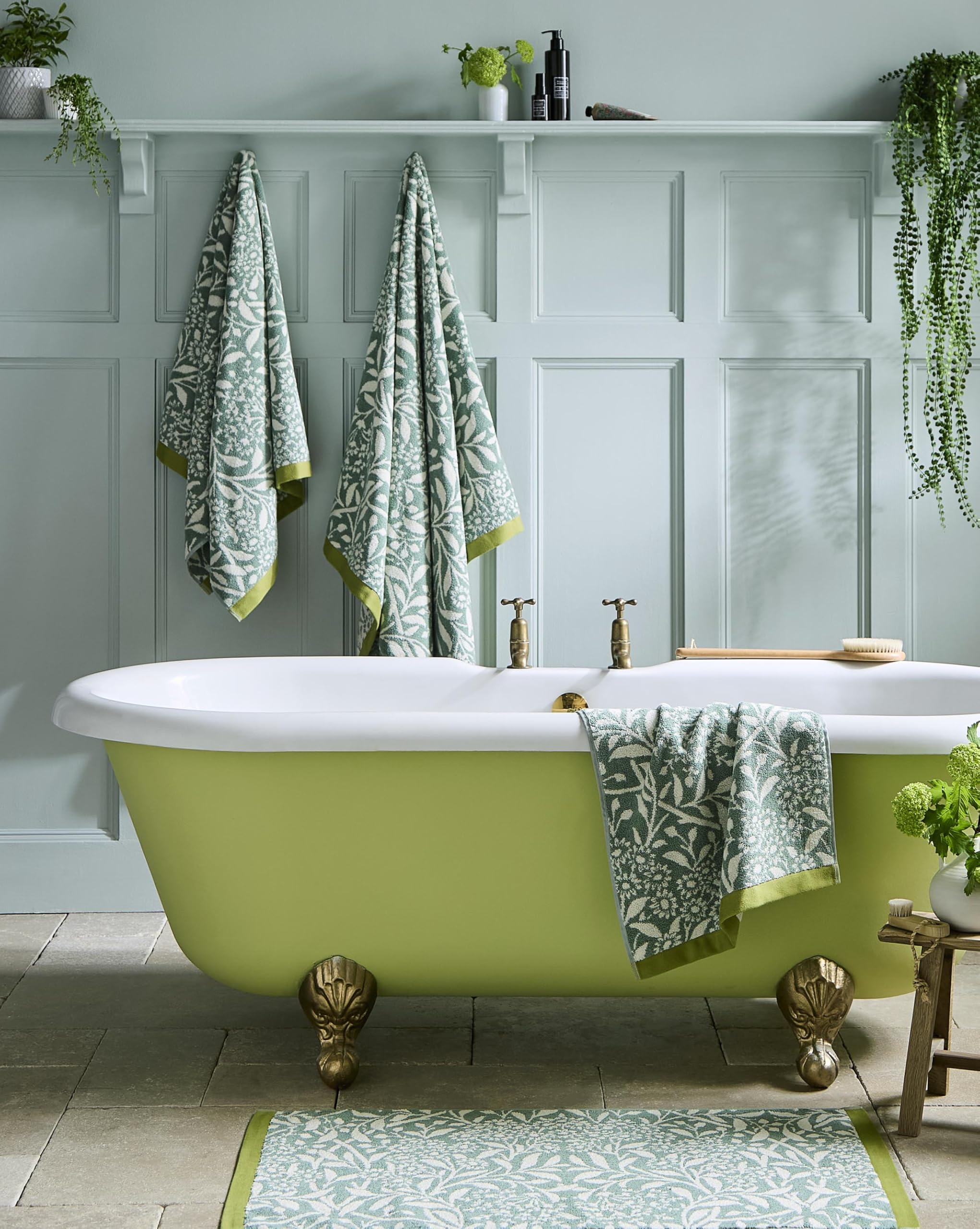 William Morris At Home Sage Michaelmas Daisy 100% Cotton Bath Mat In (50Cm X 90Cm)