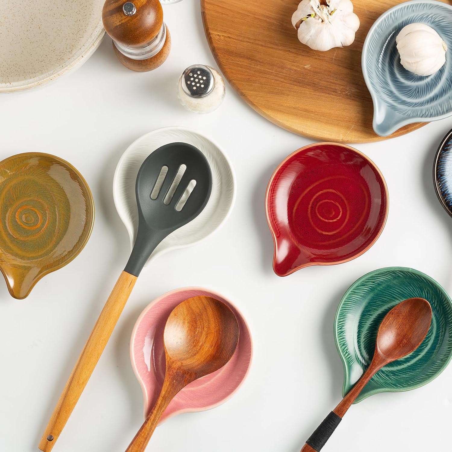 BEUNAIZER Ceramic Spoon Rest, 5.3 in Spiral Glaze for Stove Top and Counter