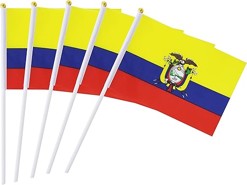 Paquete de 25 banderas de mano pequeñas de Ecuador ecuatoriano con parte superior redonda, suministros de decoración de fiesta para desfiles, copa